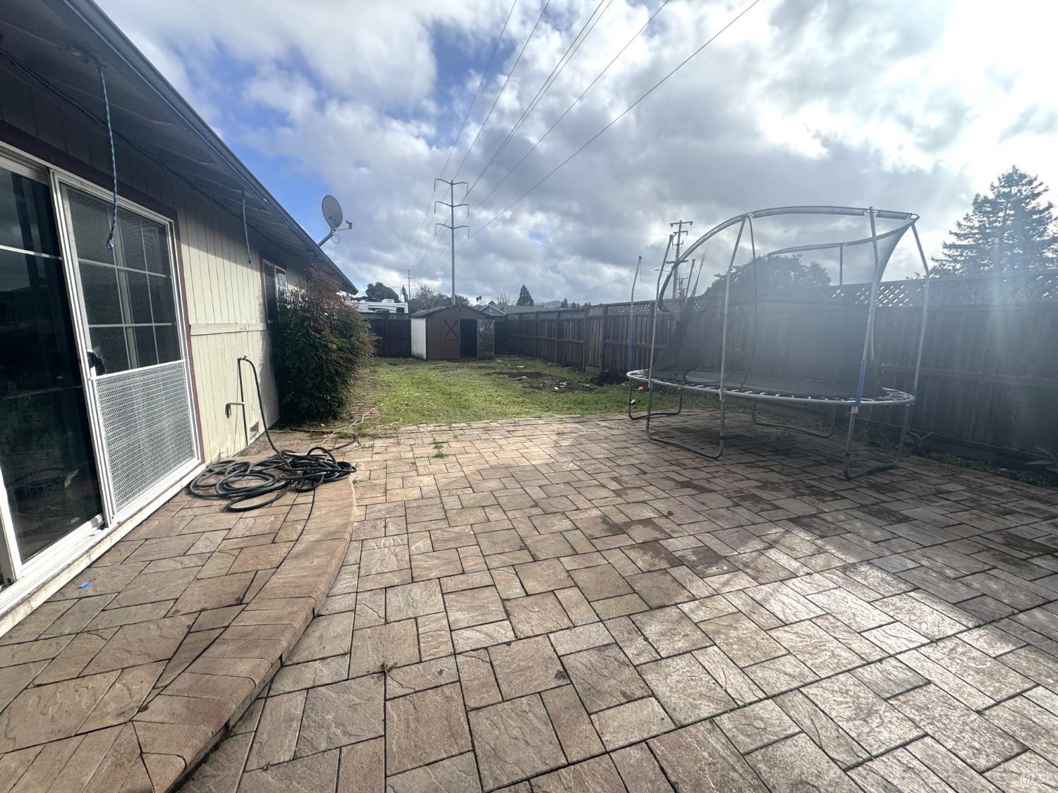 Detail Gallery Image 16 of 19 For 205 Westbrook Dr, Santa Rosa,  CA 95401 - 3 Beds | 2 Baths