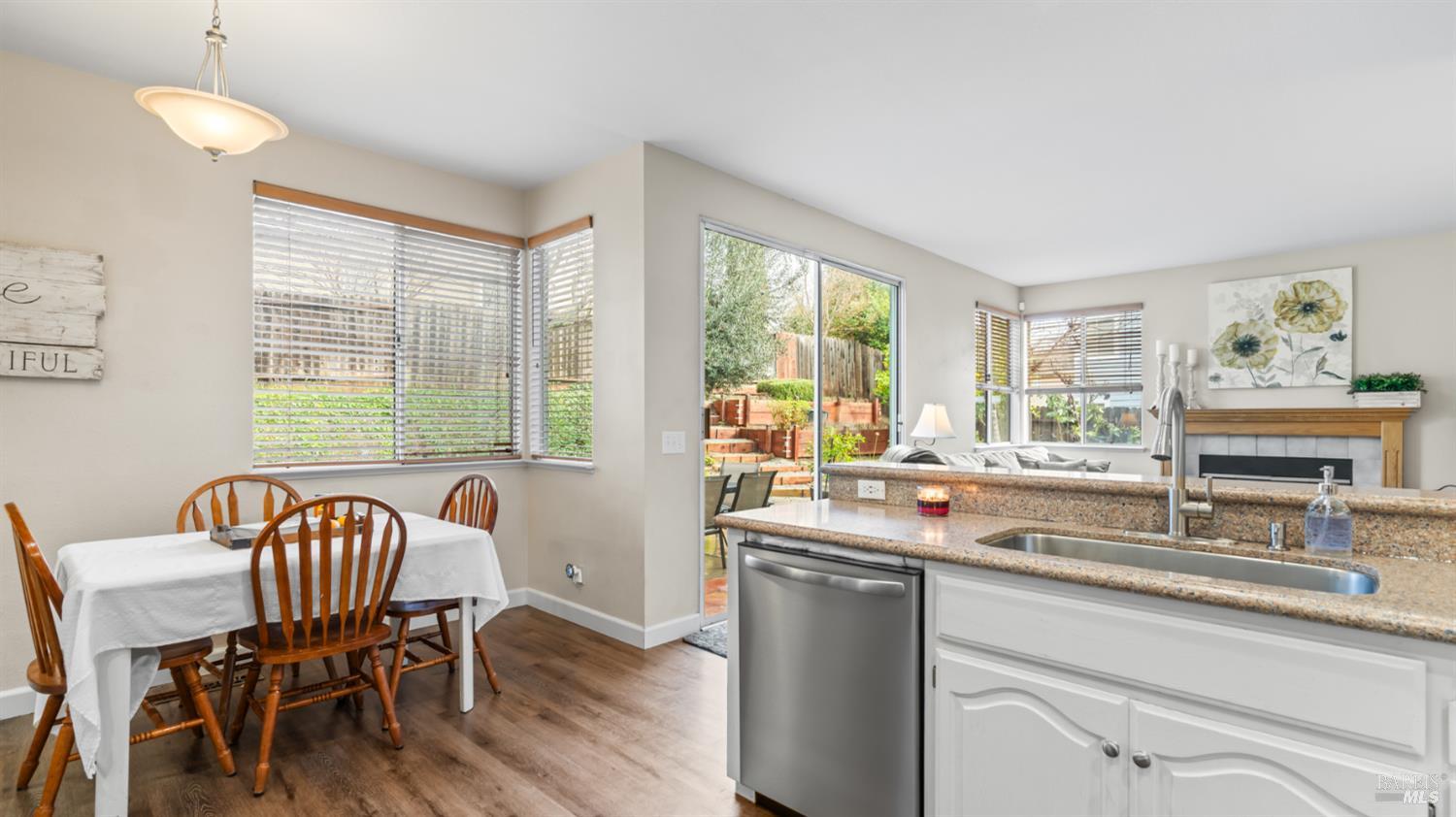 Detail Gallery Image 18 of 53 For 3360 Hillridge Dr, Fairfield,  CA 94534 - 4 Beds | 3 Baths