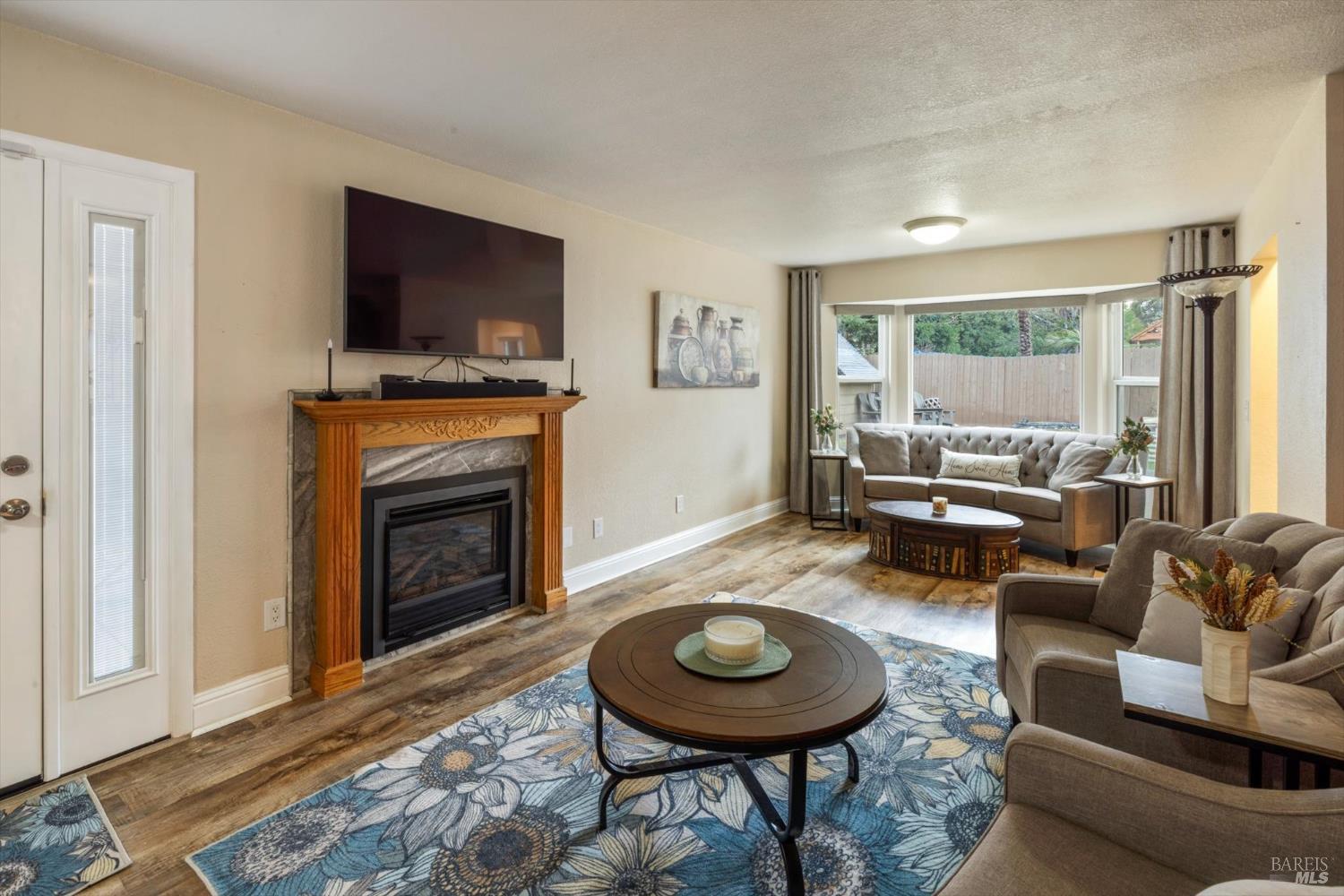 Detail Gallery Image 6 of 61 For 207 Dogwood Ct, Vacaville,  CA 95687 - 2 Beds | 2/1 Baths