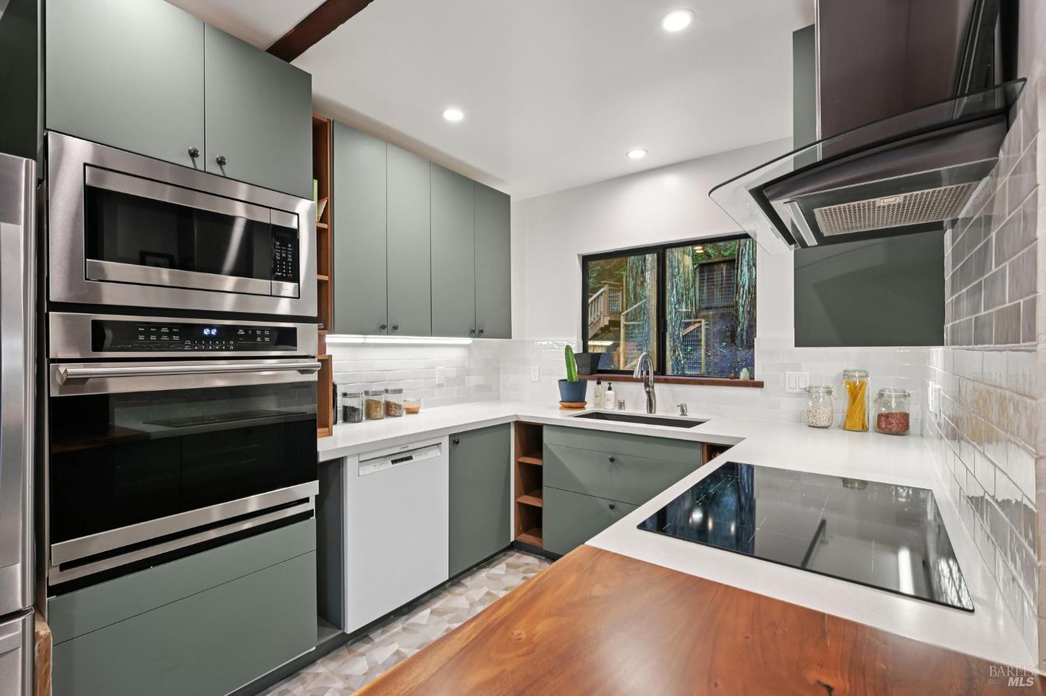 Detail Gallery Image 39 of 63 For 16190 Fern Way, Guerneville,  CA 95446 - 2 Beds | 2 Baths