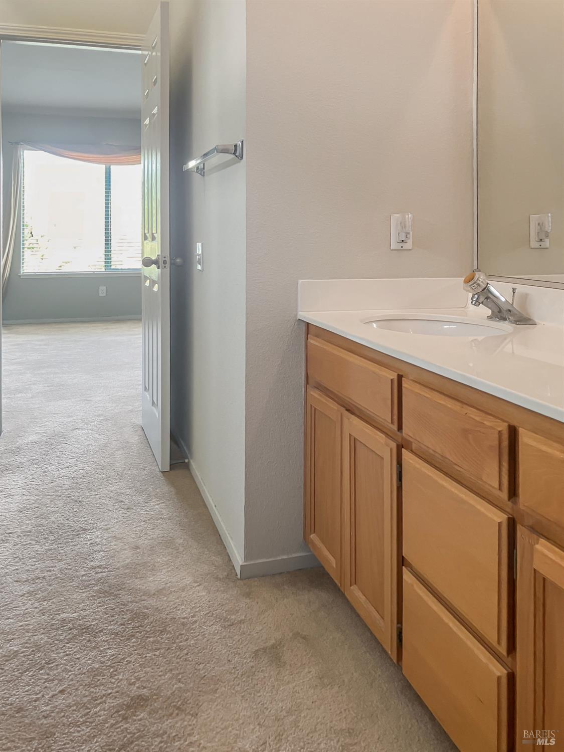 Detail Gallery Image 17 of 18 For 154 Outrigger Dr, Vallejo,  CA 94591 - 3 Beds | 2/1 Baths