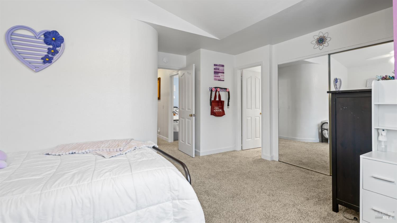 Detail Gallery Image 33 of 53 For 3360 Hillridge Dr, Fairfield,  CA 94534 - 4 Beds | 3 Baths