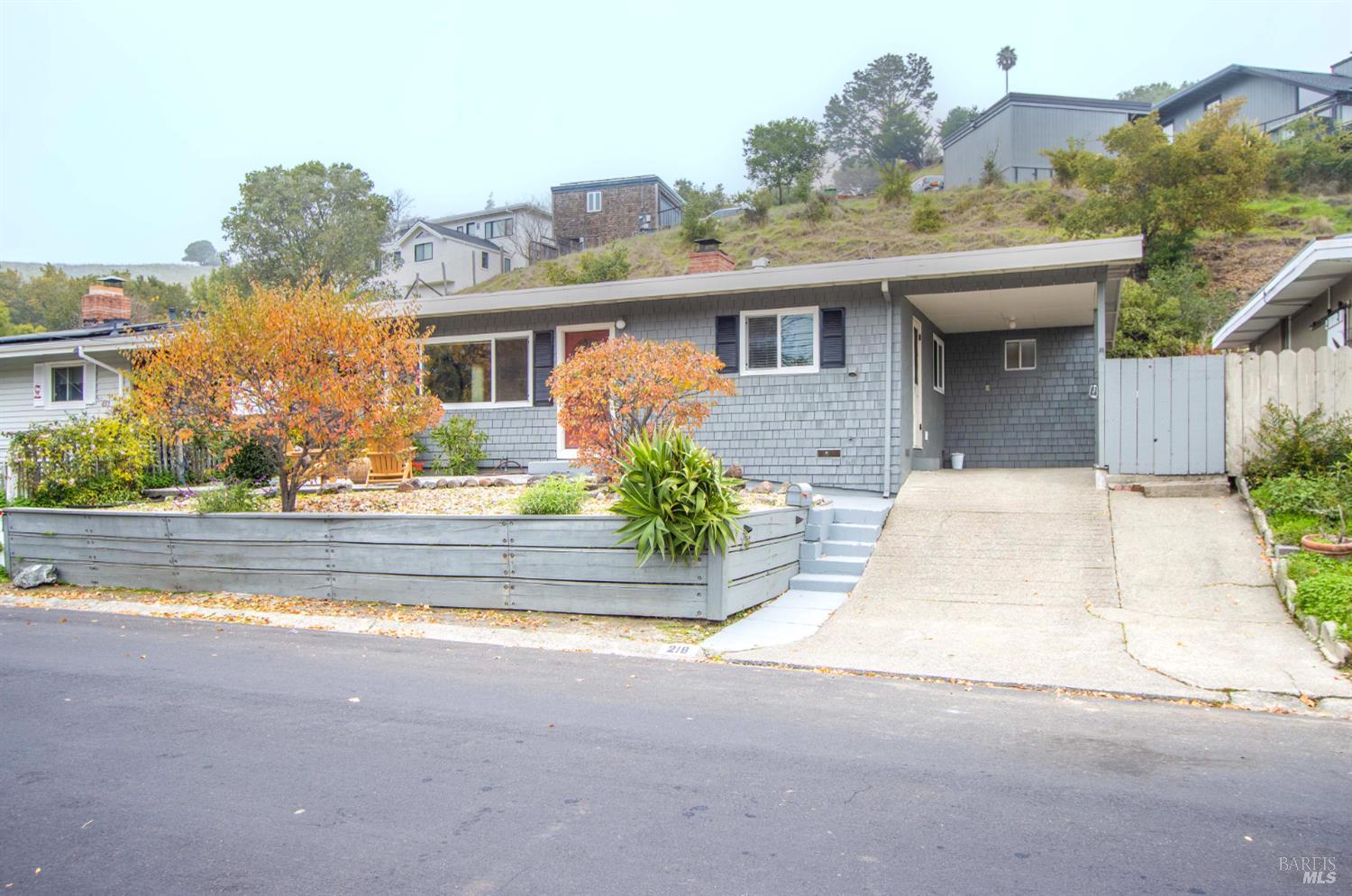 Detail Gallery Image 11 of 23 For 218 Alpine St, San Rafael,  CA 94901 - 3 Beds | 1/1 Baths