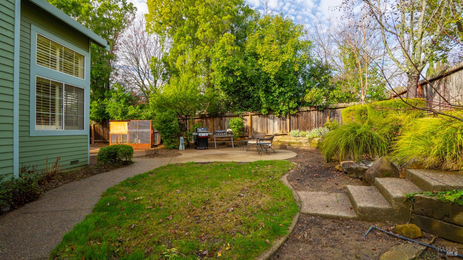 Detail Gallery Image 7 of 53 For 3360 Hillridge Dr, Fairfield,  CA 94534 - 4 Beds | 3 Baths