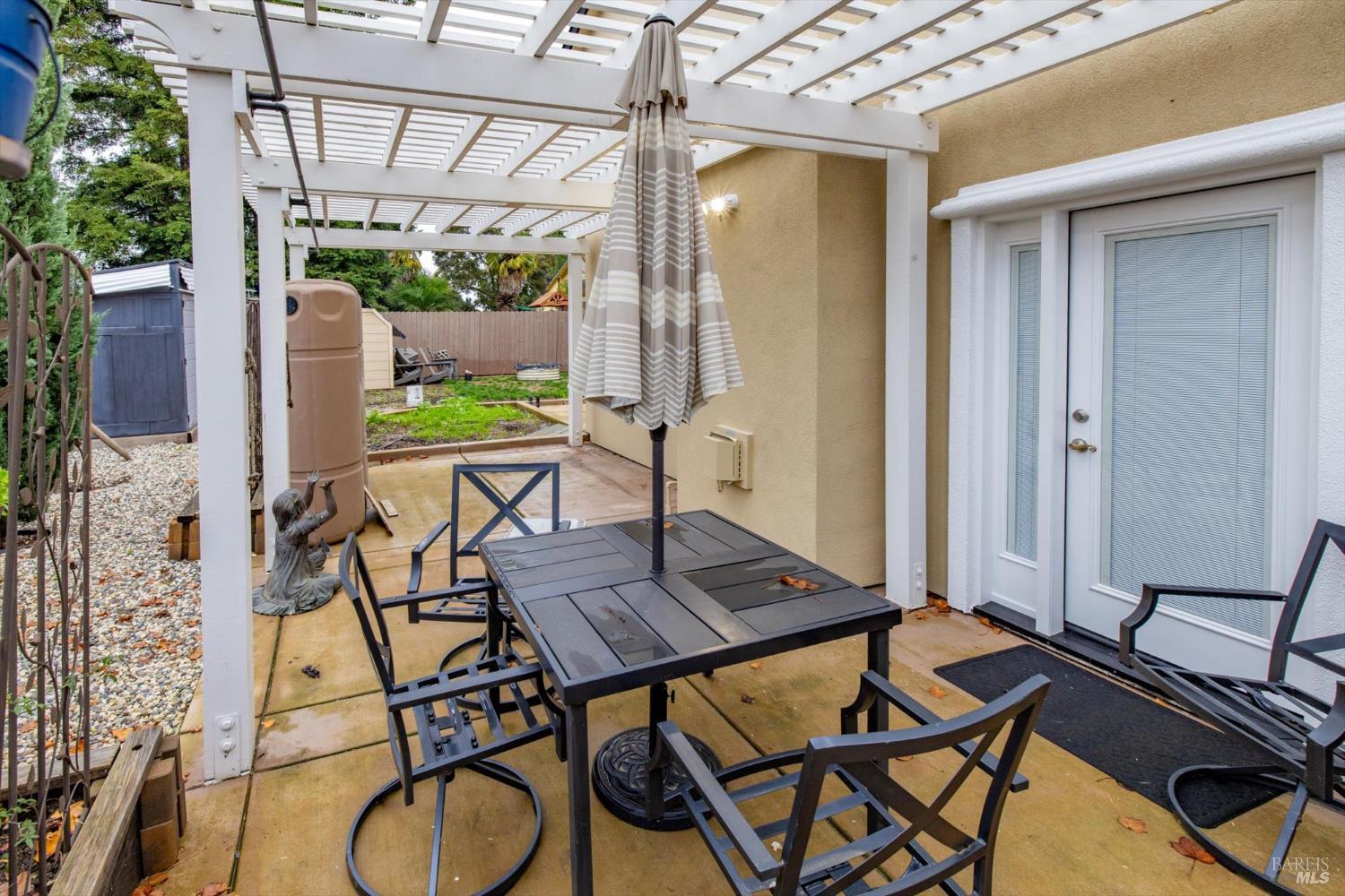 Detail Gallery Image 39 of 61 For 207 Dogwood Ct, Vacaville,  CA 95687 - 2 Beds | 2/1 Baths