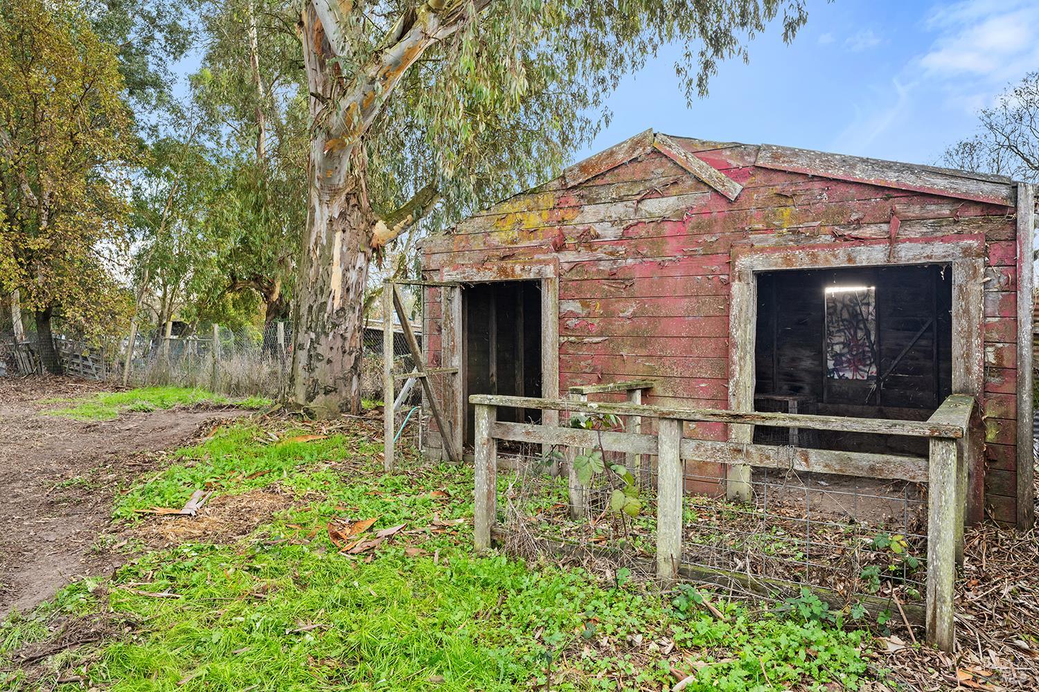 Detail Gallery Image 41 of 52 For 1979 Ludwig Ave, Santa Rosa,  CA 95407 - 3 Beds | 2 Baths