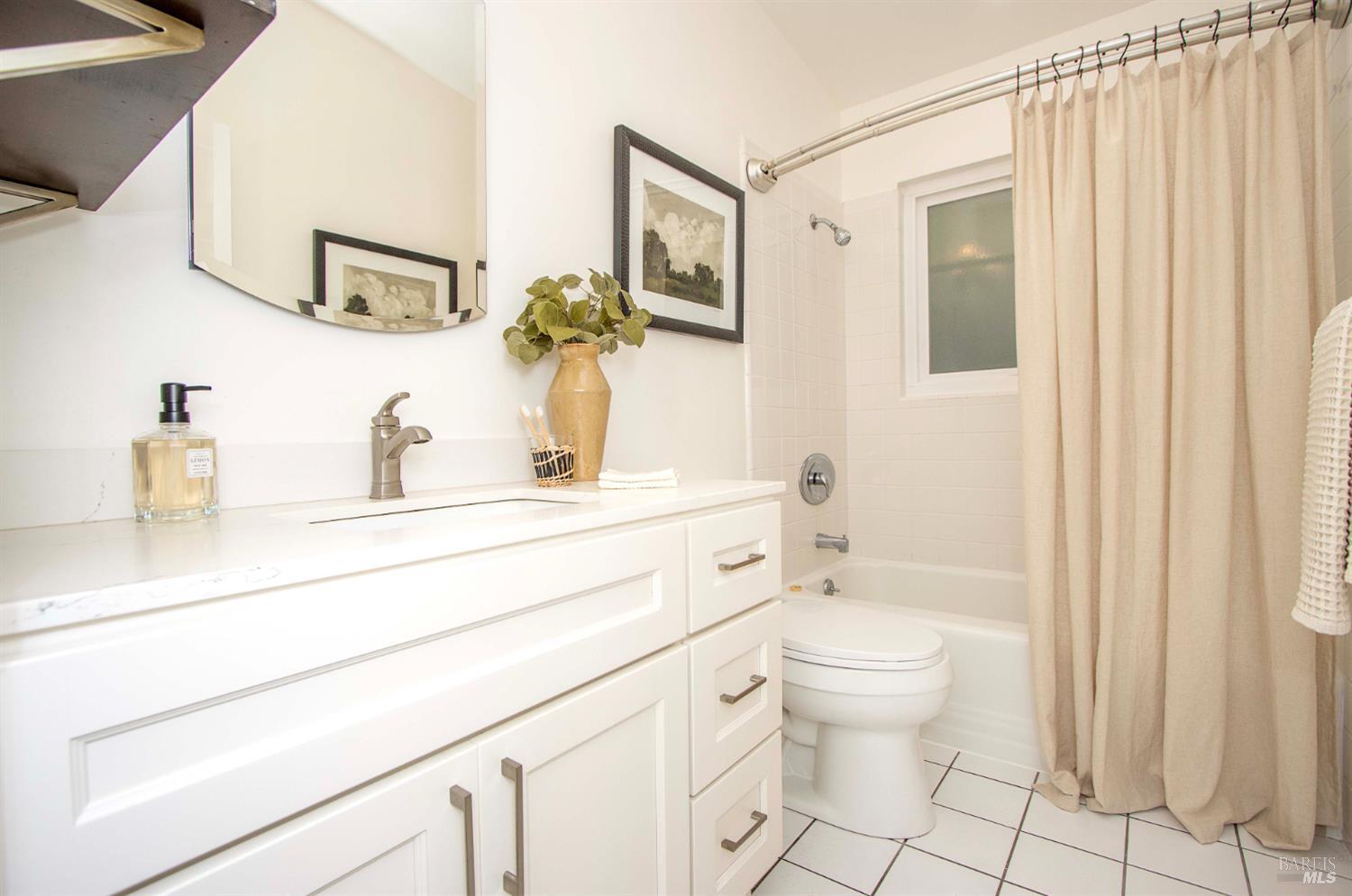 Detail Gallery Image 14 of 23 For 218 Alpine St, San Rafael,  CA 94901 - 3 Beds | 1/1 Baths