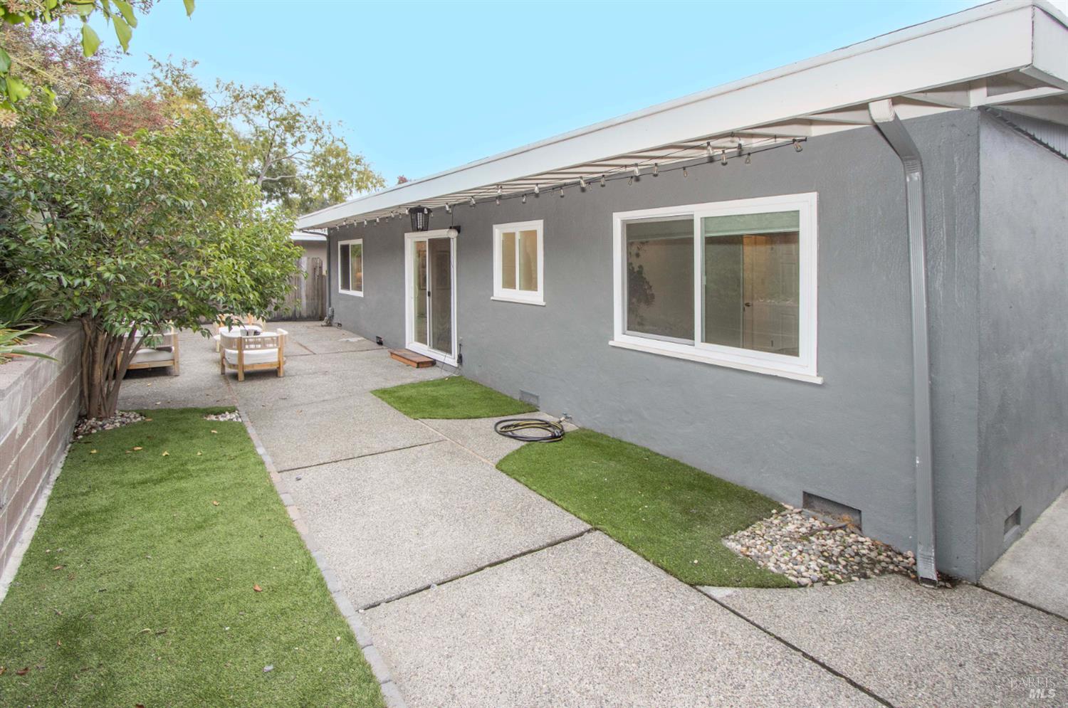 Detail Gallery Image 10 of 23 For 218 Alpine St, San Rafael,  CA 94901 - 3 Beds | 1/1 Baths