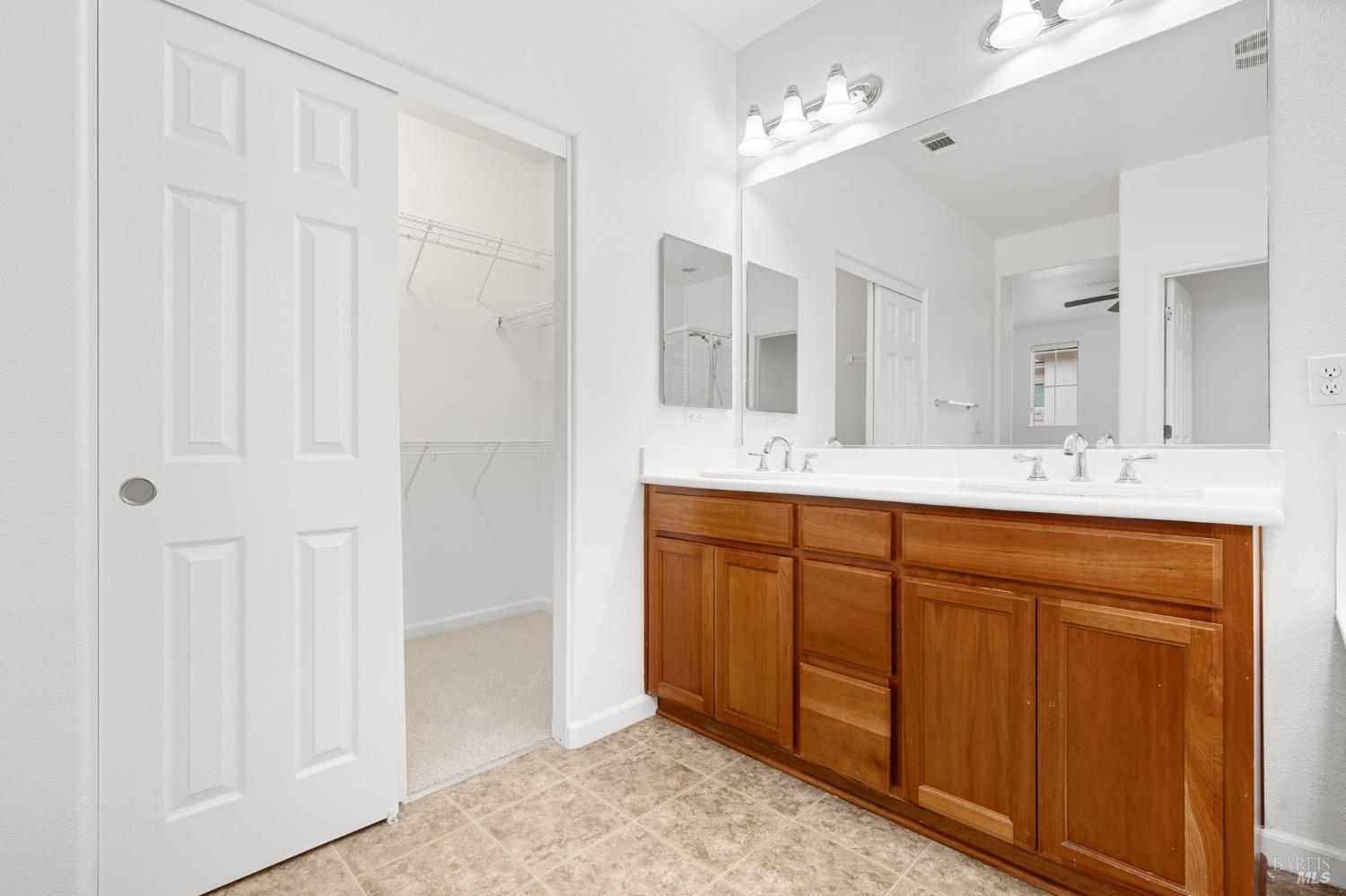 Detail Gallery Image 29 of 53 For 331 Bonarda Ct, Vacaville,  CA 95687 - 4 Beds | 2/1 Baths
