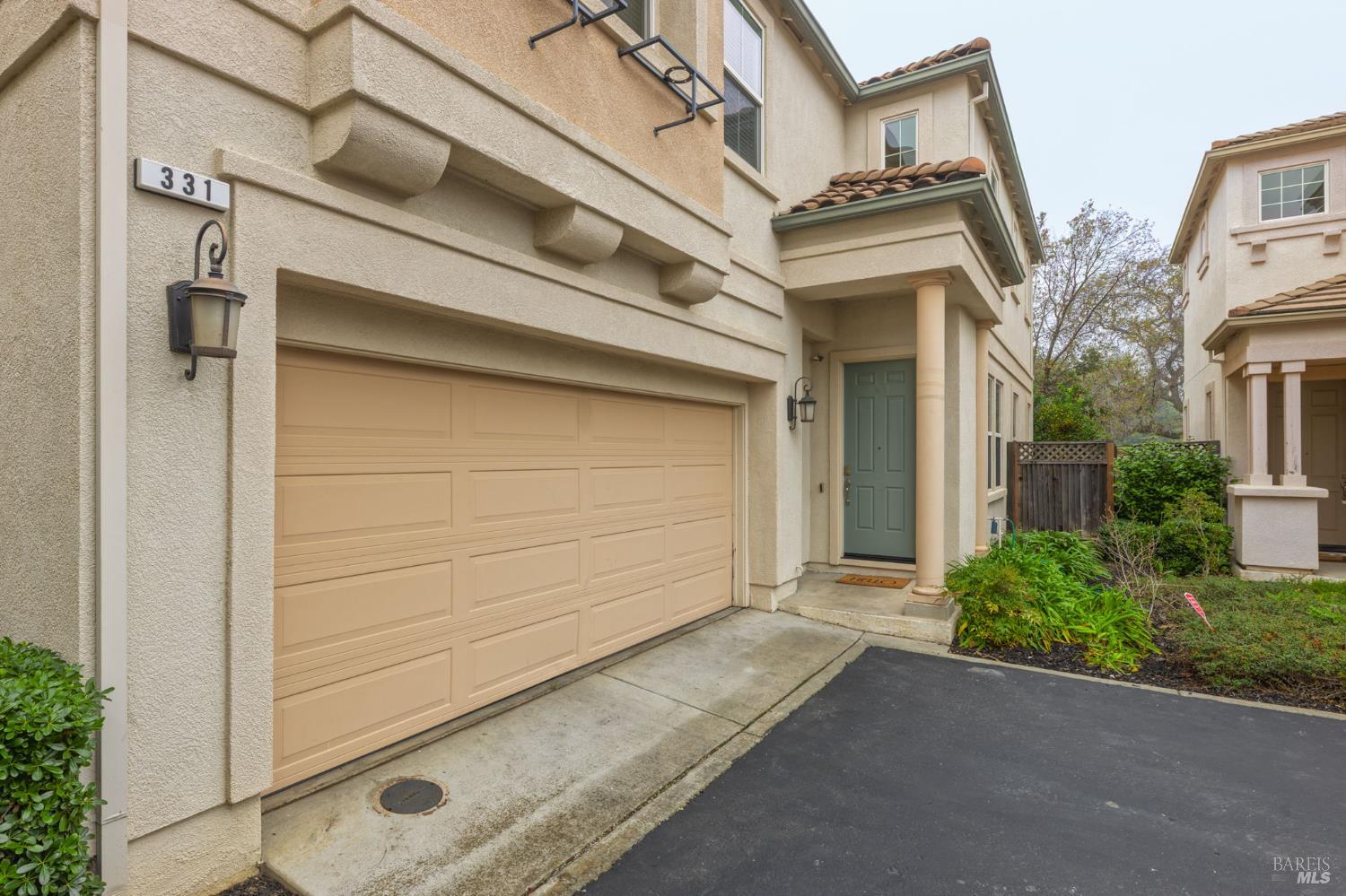 Detail Gallery Image 3 of 53 For 331 Bonarda Ct, Vacaville,  CA 95687 - 4 Beds | 2/1 Baths