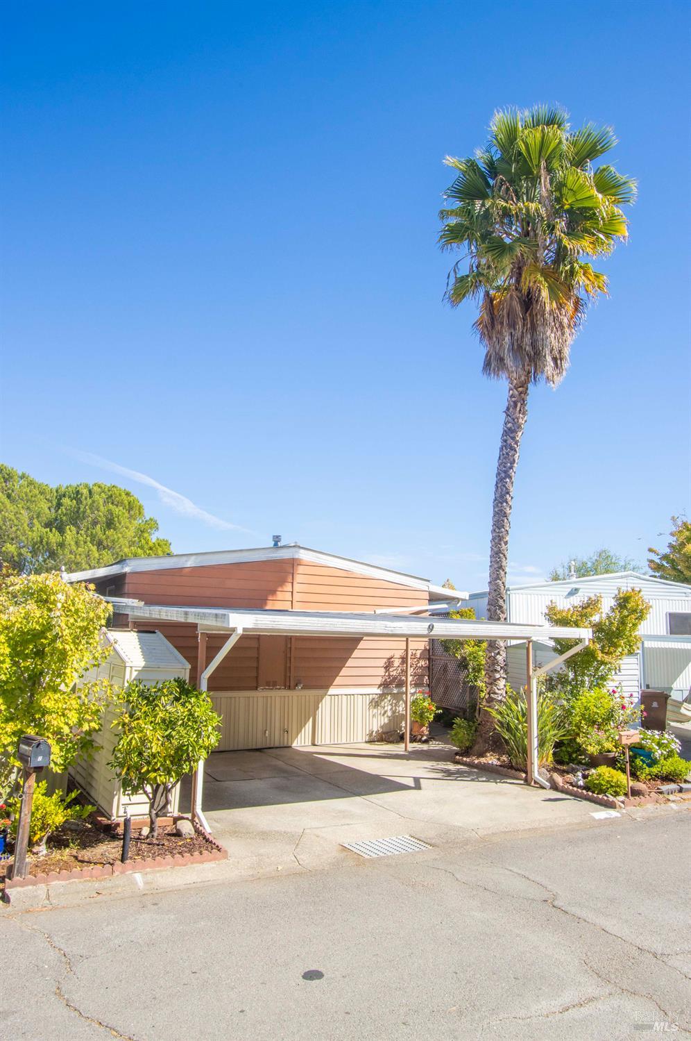 Detail Gallery Image 30 of 32 For 9 Fallen Leaf Way, Novato,  CA 94949 - 2 Beds | 2 Baths