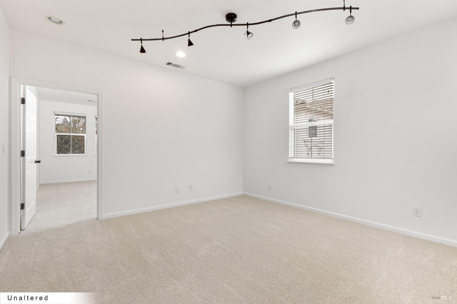 Detail Gallery Image 23 of 53 For 331 Bonarda Ct, Vacaville,  CA 95687 - 4 Beds | 2/1 Baths