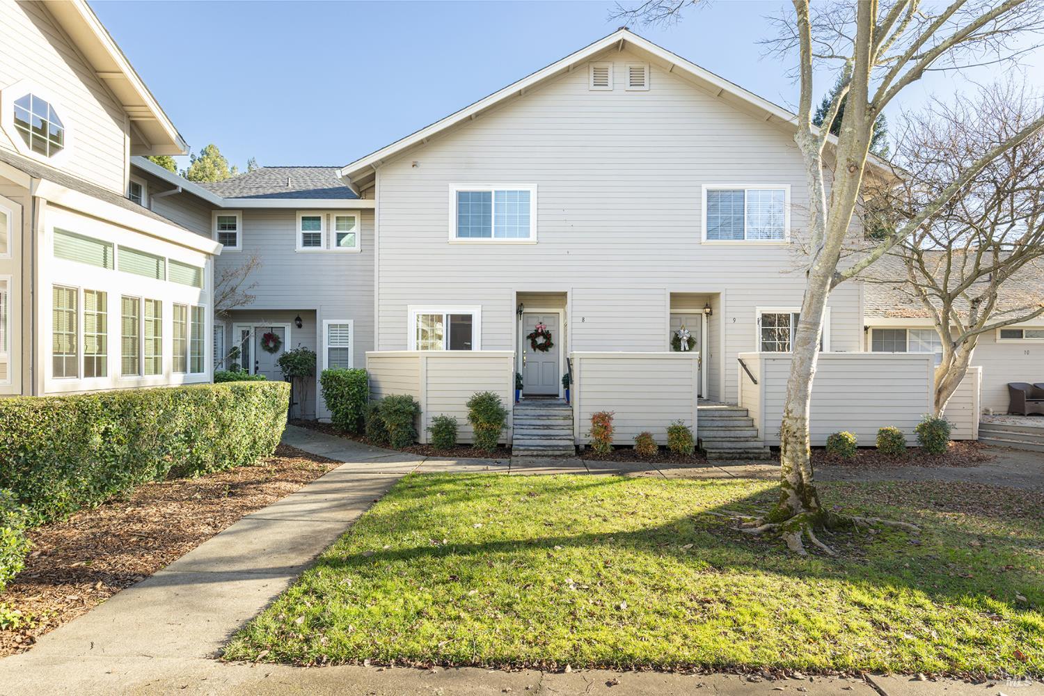 Detail Gallery Image 5 of 52 For 8 Valley Club Cir, Napa,  CA 94558 - 2 Beds | 2/1 Baths