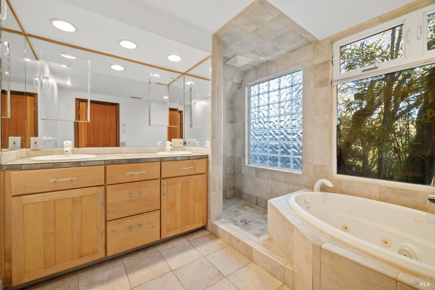 Detail Gallery Image 50 of 62 For 9105 Loch Haven Dr, Santa Rosa,  CA 95404 - 5 Beds | 4 Baths