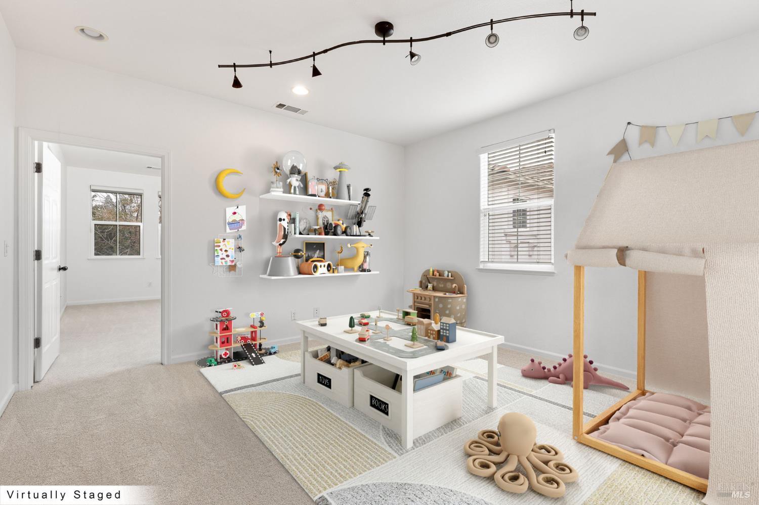 Detail Gallery Image 22 of 53 For 331 Bonarda Ct, Vacaville,  CA 95687 - 4 Beds | 2/1 Baths