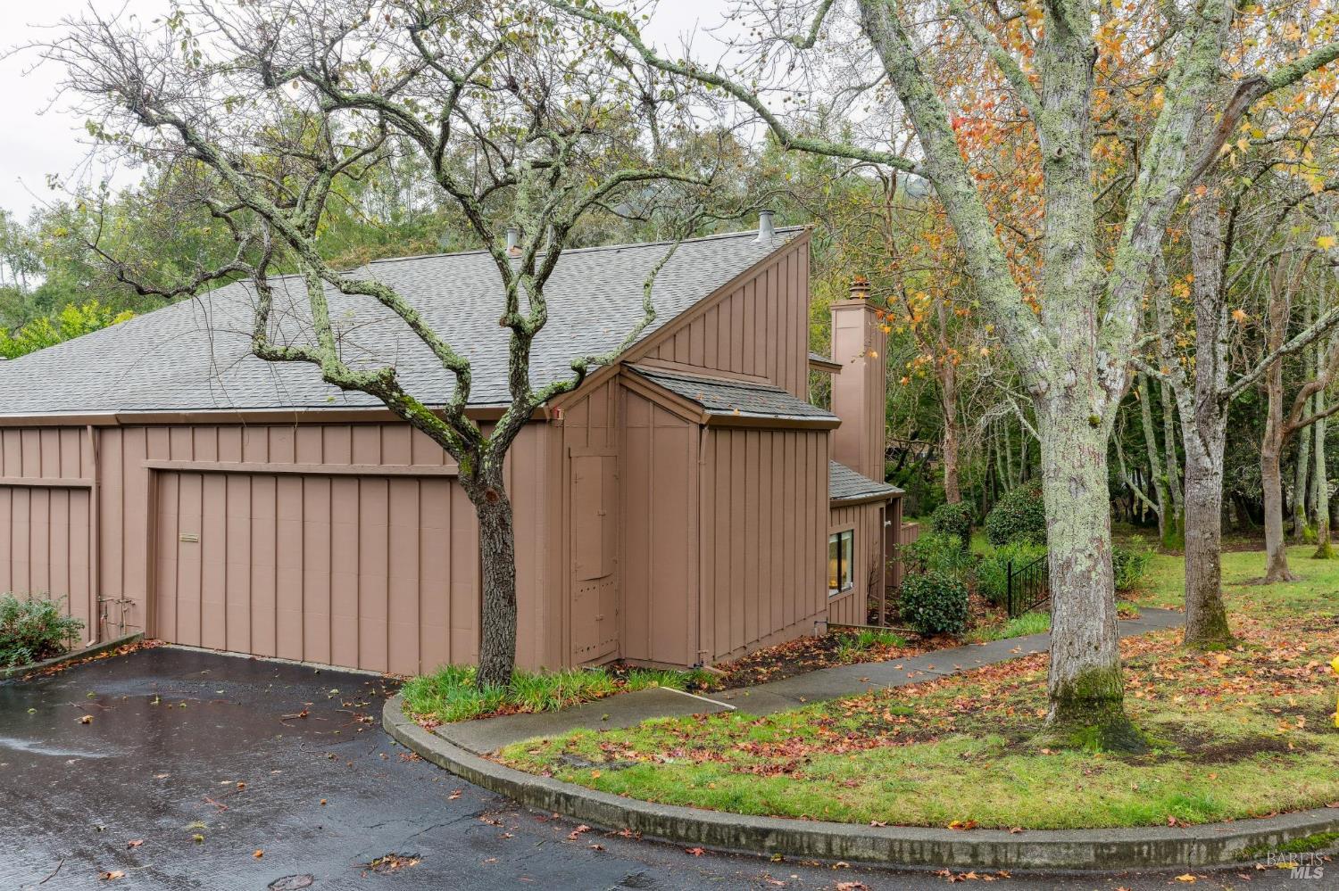 Detail Gallery Image 3 of 43 For 4 Hummingbird Way, Novato,  CA 94949 - 3 Beds | 2 Baths