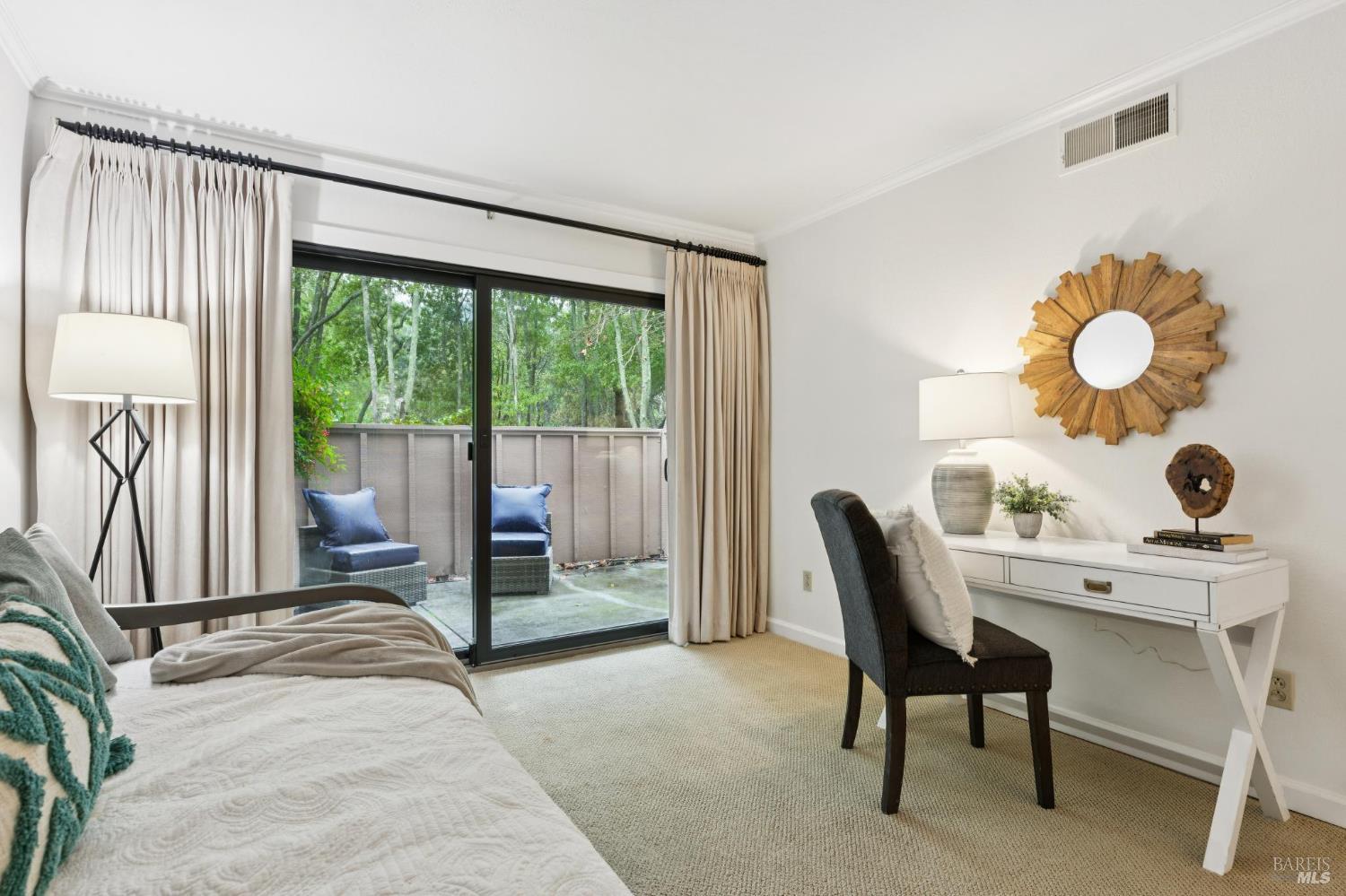 Detail Gallery Image 21 of 43 For 4 Hummingbird Way, Novato,  CA 94949 - 3 Beds | 2 Baths