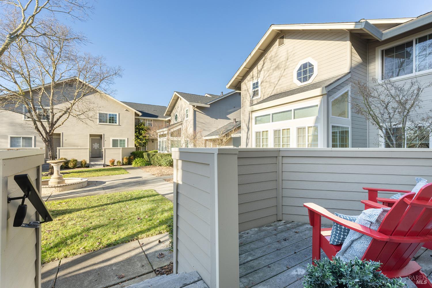 Detail Gallery Image 7 of 52 For 8 Valley Club Cir, Napa,  CA 94558 - 2 Beds | 2/1 Baths