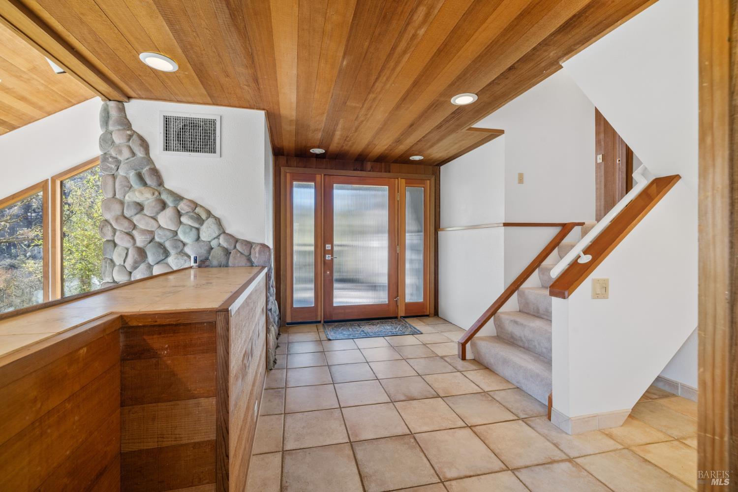 Detail Gallery Image 6 of 62 For 9105 Loch Haven Dr, Santa Rosa,  CA 95404 - 5 Beds | 4 Baths