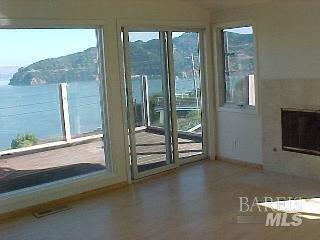 Detail Gallery Image 22 of 34 For 230 Diviso St, Tiburon,  CA 94920 - 4 Beds | 4 Baths