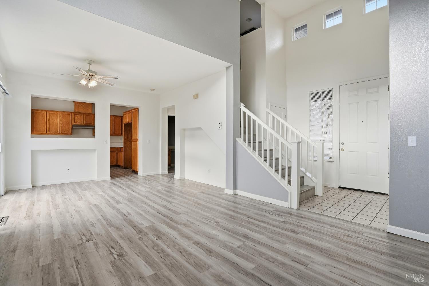 Detail Gallery Image 6 of 22 For 1217 Mateo Dr, Rohnert Park,  CA 94928 - 3 Beds | 2/1 Baths