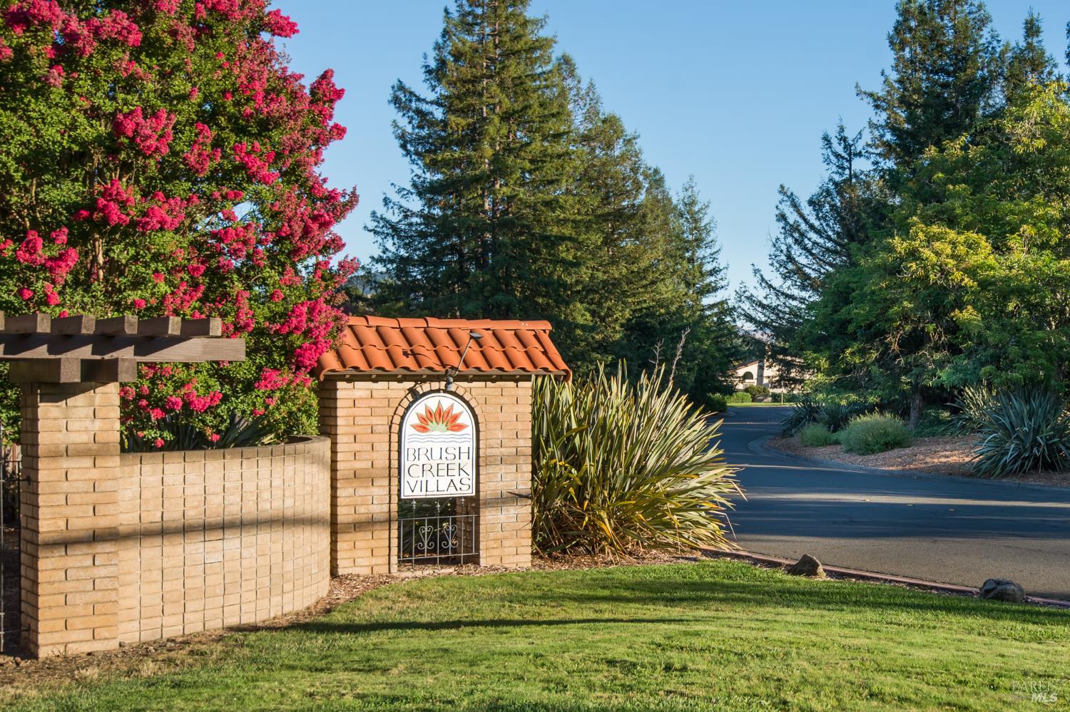 Detail Gallery Image 34 of 37 For 908 Shady Oak Dr, Santa Rosa,  CA 95404 - 3 Beds | 2 Baths