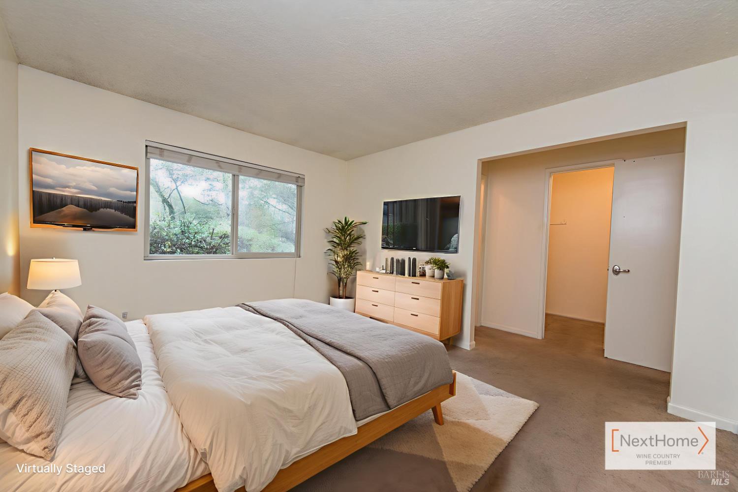 Detail Gallery Image 16 of 37 For 908 Shady Oak Dr, Santa Rosa,  CA 95404 - 3 Beds | 2 Baths