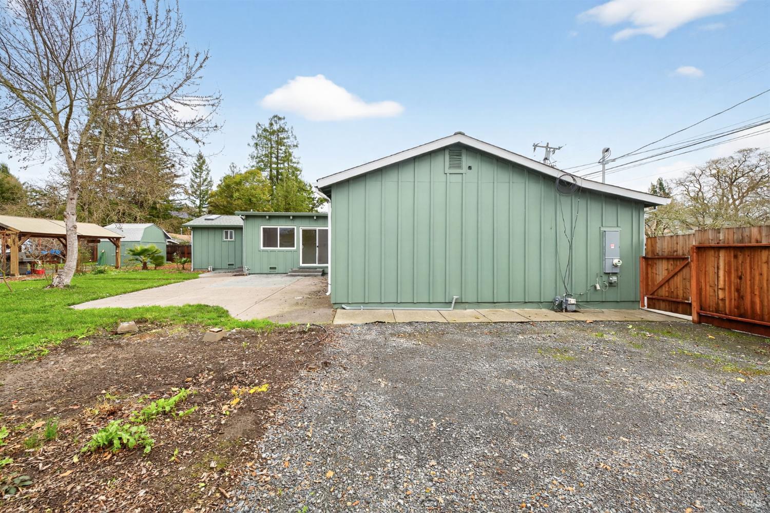 Detail Gallery Image 42 of 58 For 4933 Hansen Dr, Santa Rosa,  CA 95409 - 4 Beds | 2 Baths