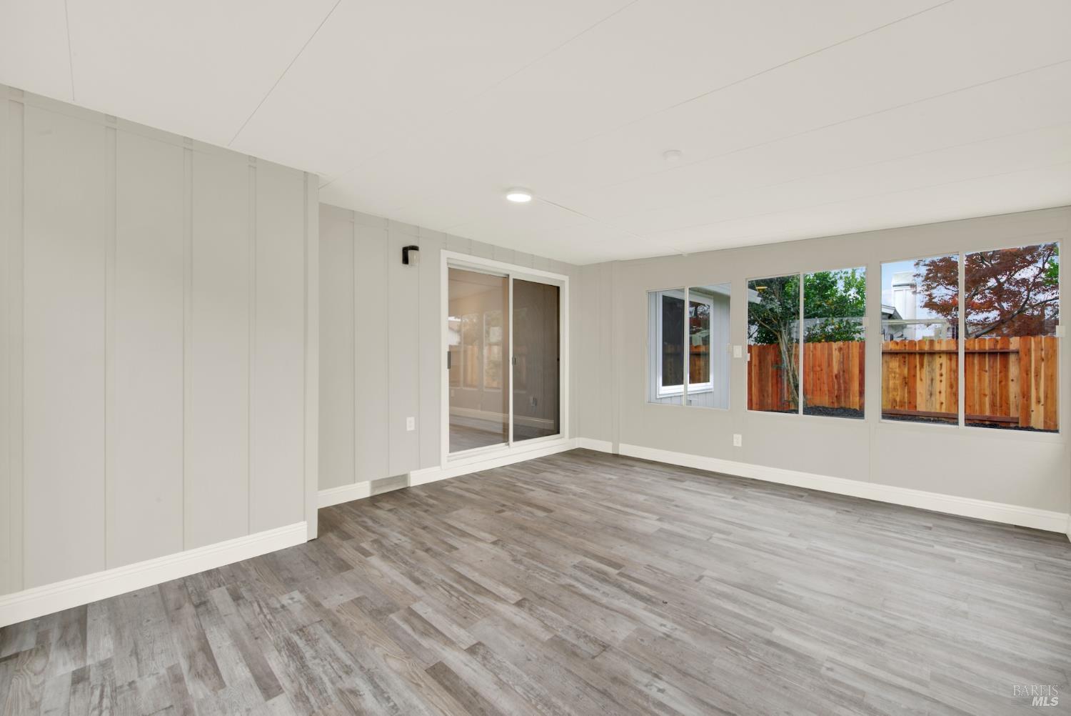 Detail Gallery Image 12 of 35 For 1402 Shasta St, Suisun City,  CA 94585 - 2 Beds | 2 Baths