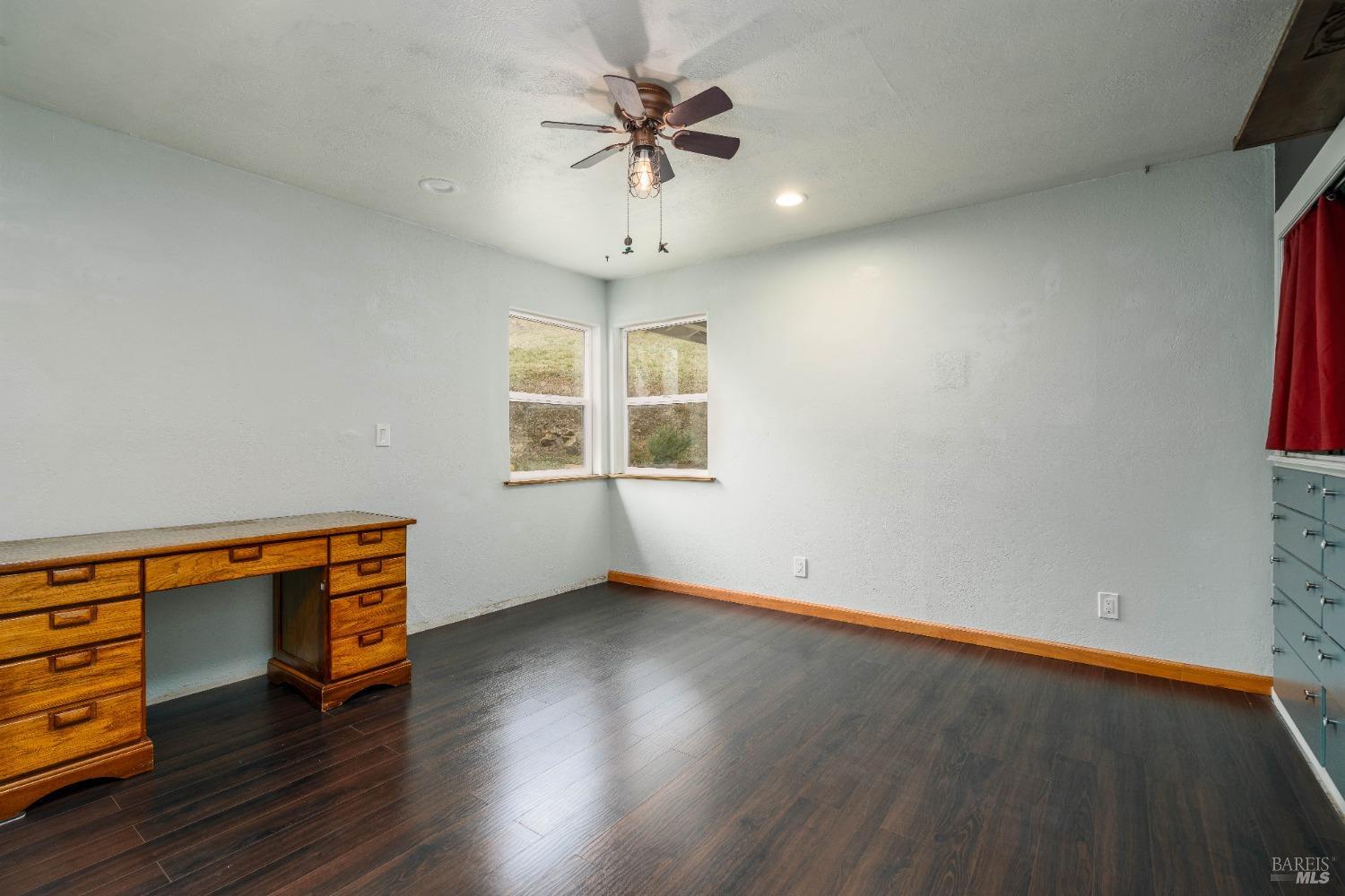 Detail Gallery Image 14 of 24 For 210 Bourbon Ln, Ukiah,  CA 95482 - 2 Beds | 1 Baths