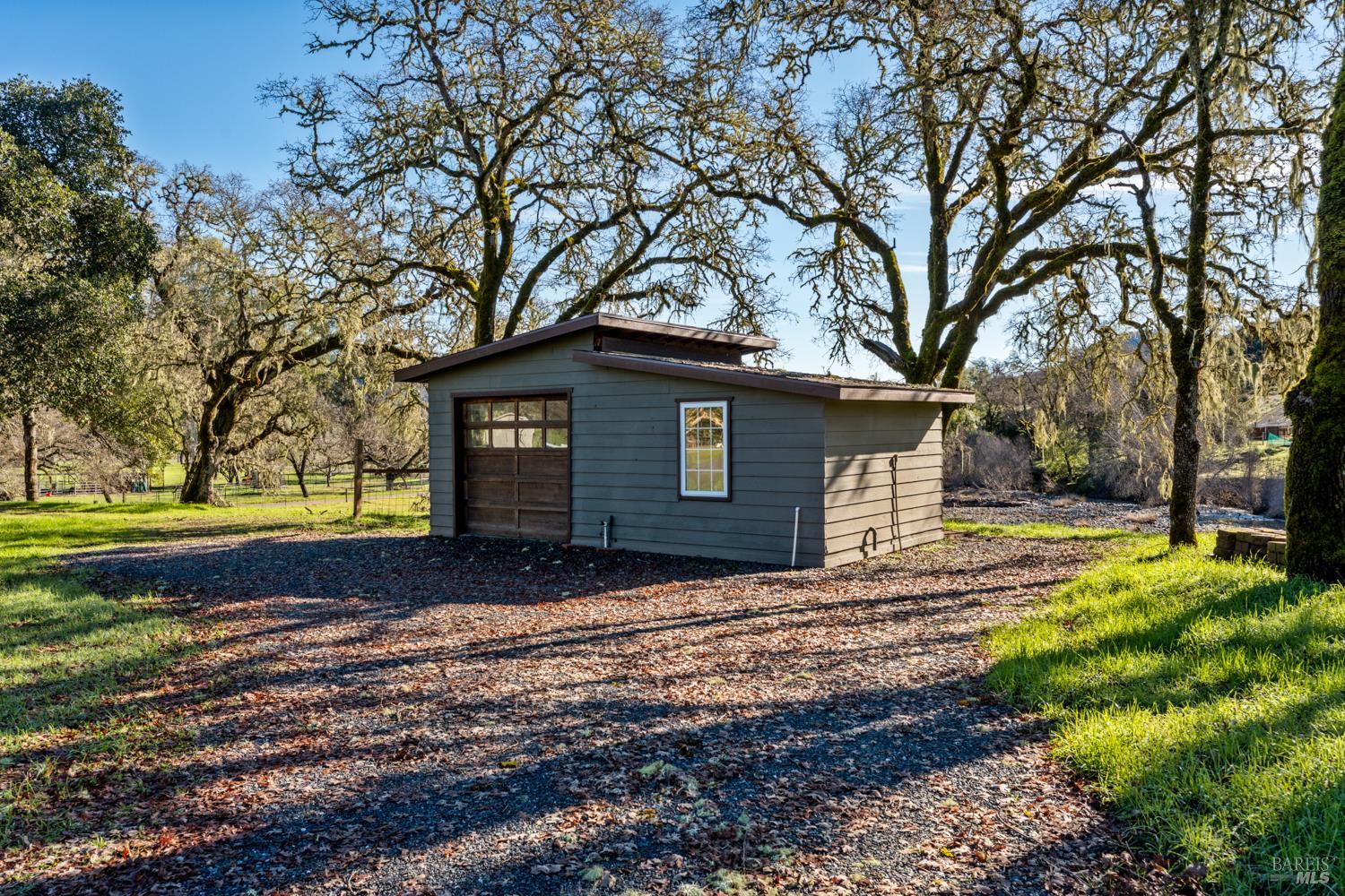 Detail Gallery Image 46 of 64 For 4595 Feliz Creek Rd, Hopland,  CA 95449 - 12 Beds | 6/1 Baths