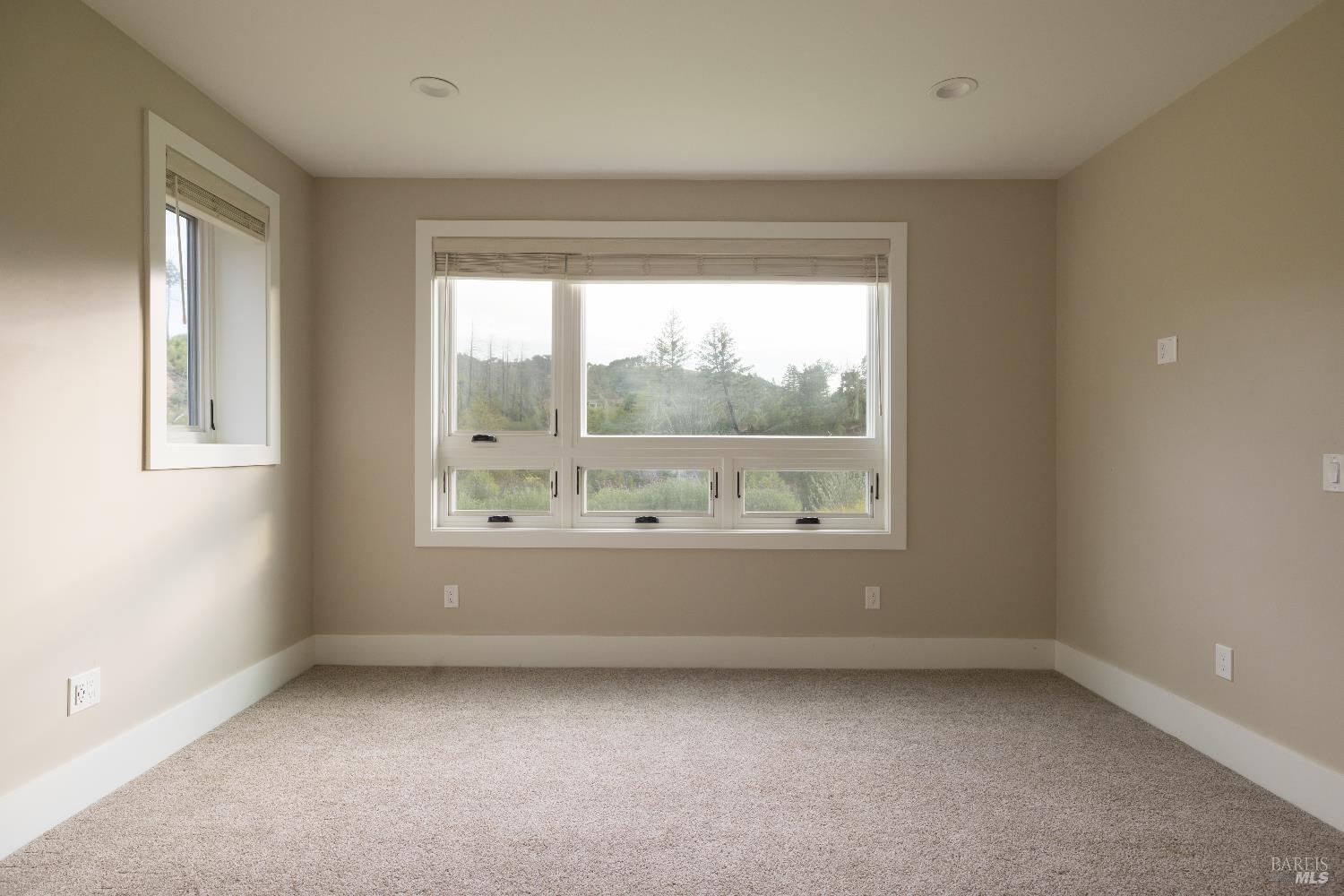 Detail Gallery Image 23 of 31 For 1236 Michele Way, Santa Rosa,  CA 95404 - 3 Beds | 3/1 Baths