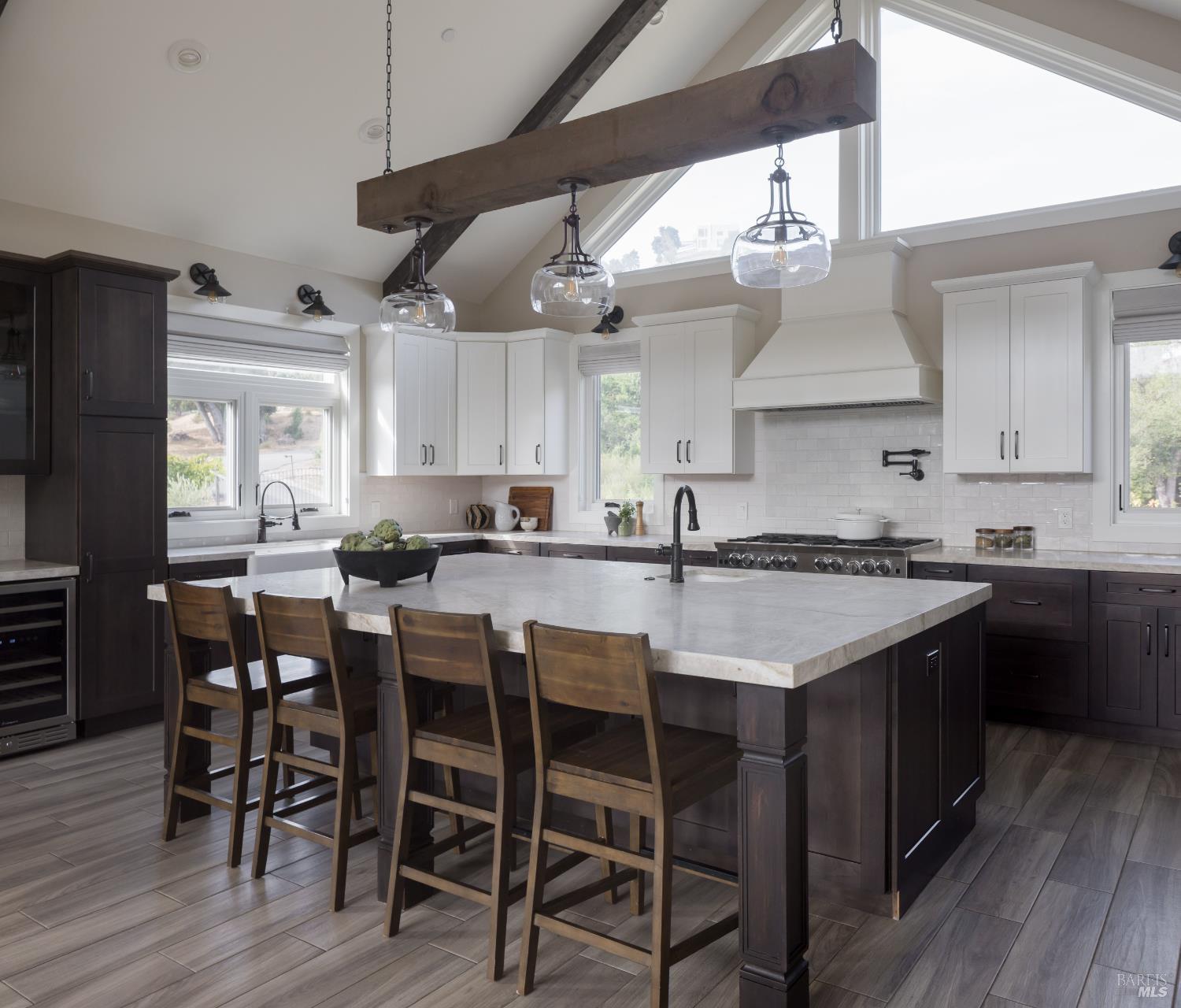 Detail Gallery Image 9 of 31 For 1236 Michele Way, Santa Rosa,  CA 95404 - 3 Beds | 3/1 Baths