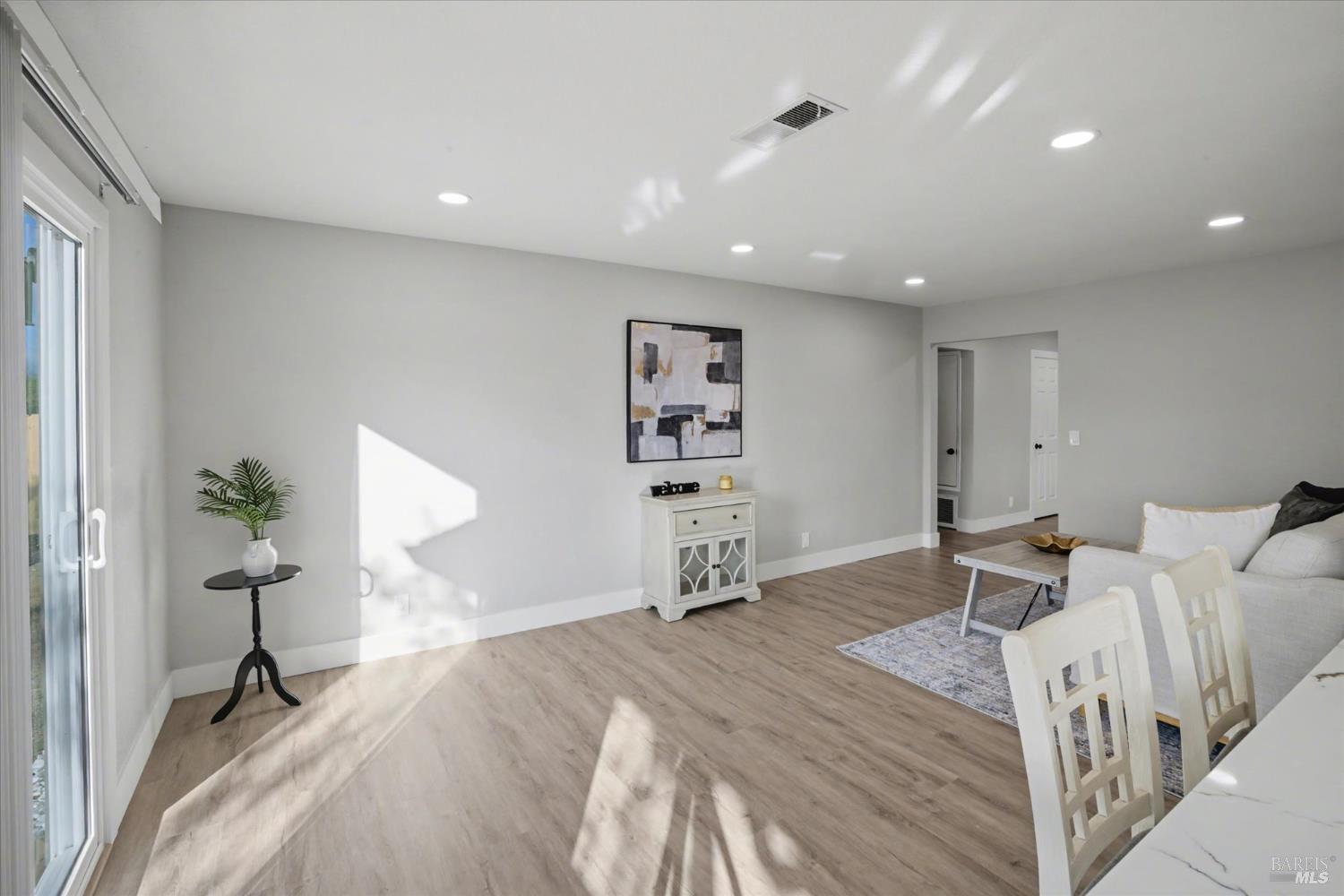 Detail Gallery Image 23 of 54 For 2351 Twain Ct, Fairfield,  CA 94533 - 3 Beds | 2 Baths