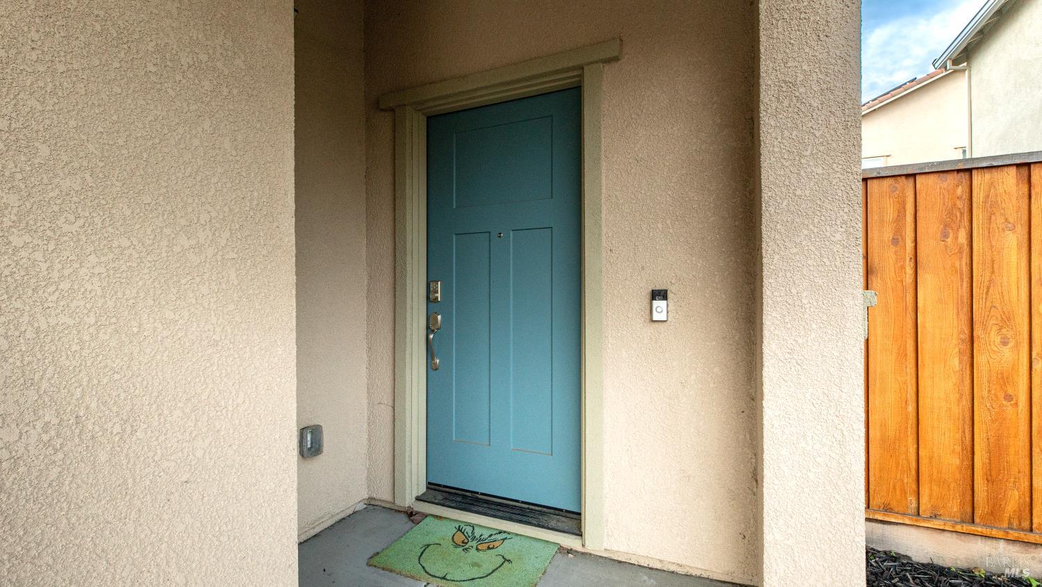 Detail Gallery Image 5 of 42 For 1464 Descanso Ln, Fairfield,  CA 94533 - 3 Beds | 2/1 Baths