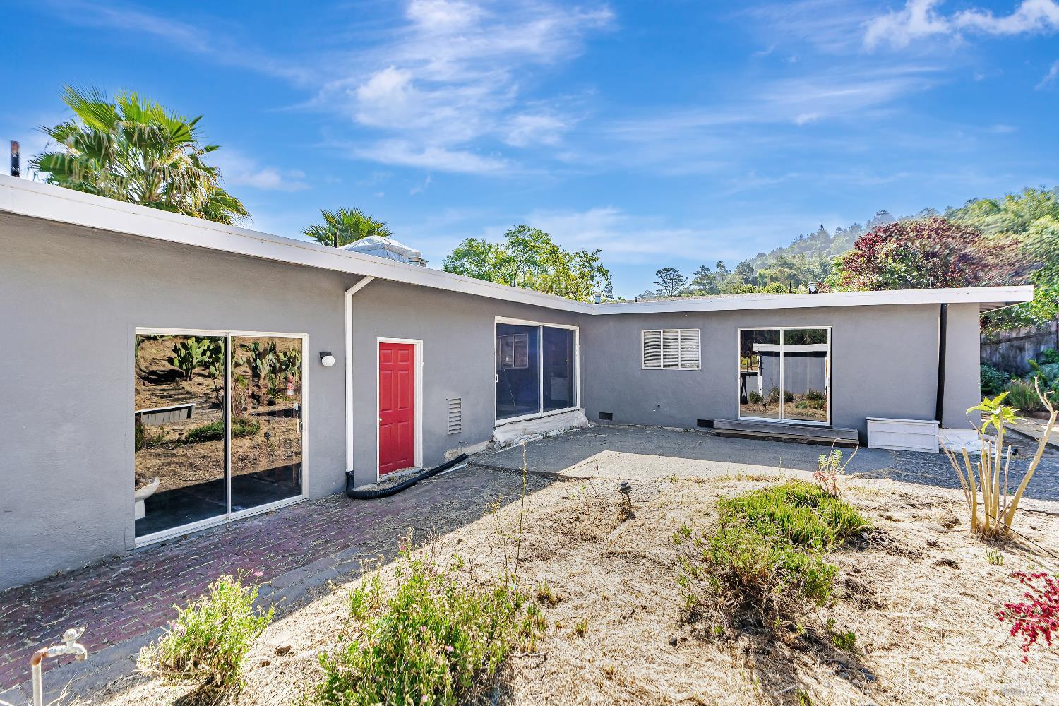 Detail Gallery Image 32 of 53 For 65 Circle Rd, San Rafael,  CA 94903 - 4 Beds | 3 Baths