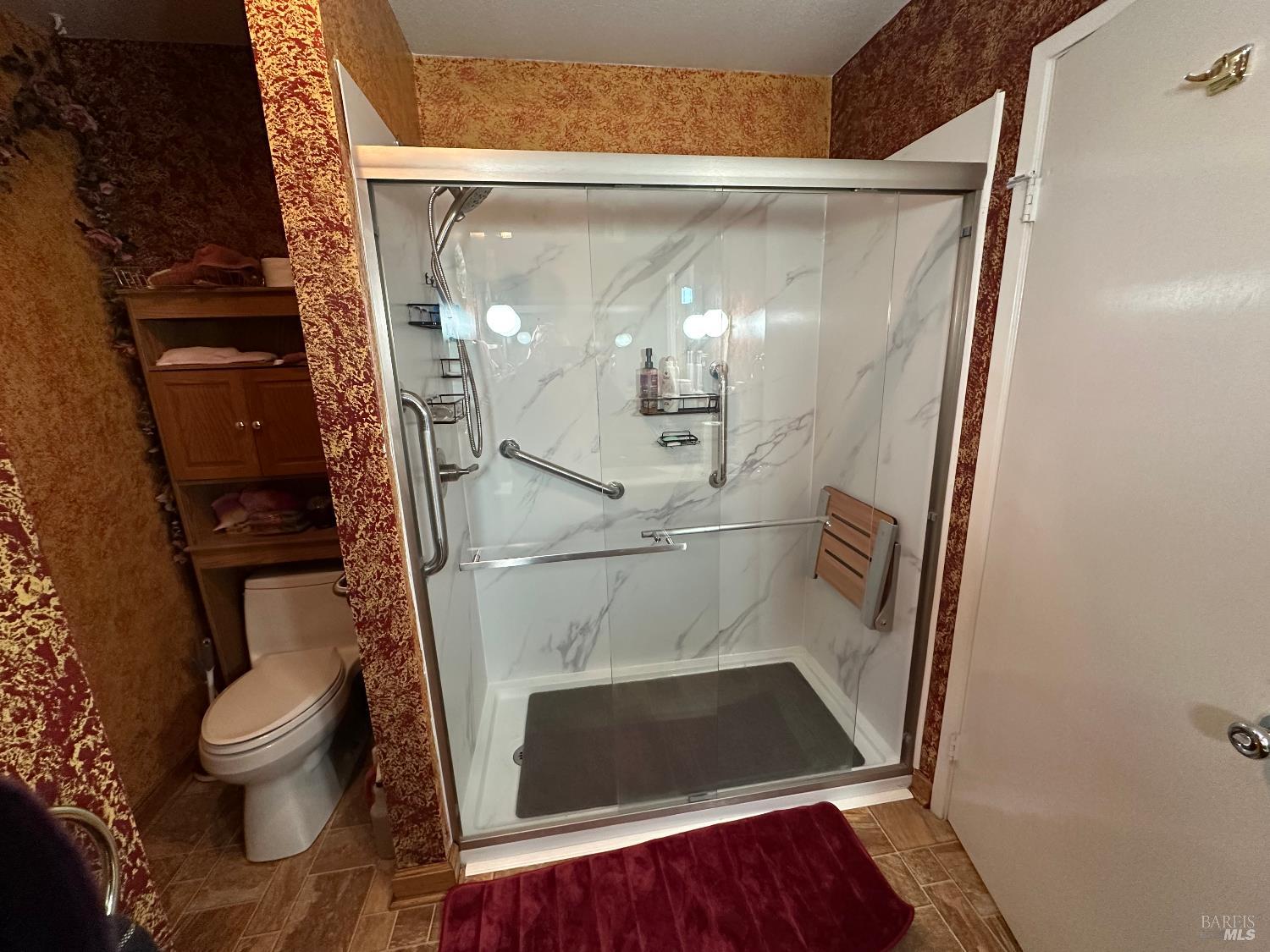 Detail Gallery Image 17 of 30 For 554 Keys Blvd, Clearlake Oaks,  CA 95423 - 3 Beds | 2 Baths