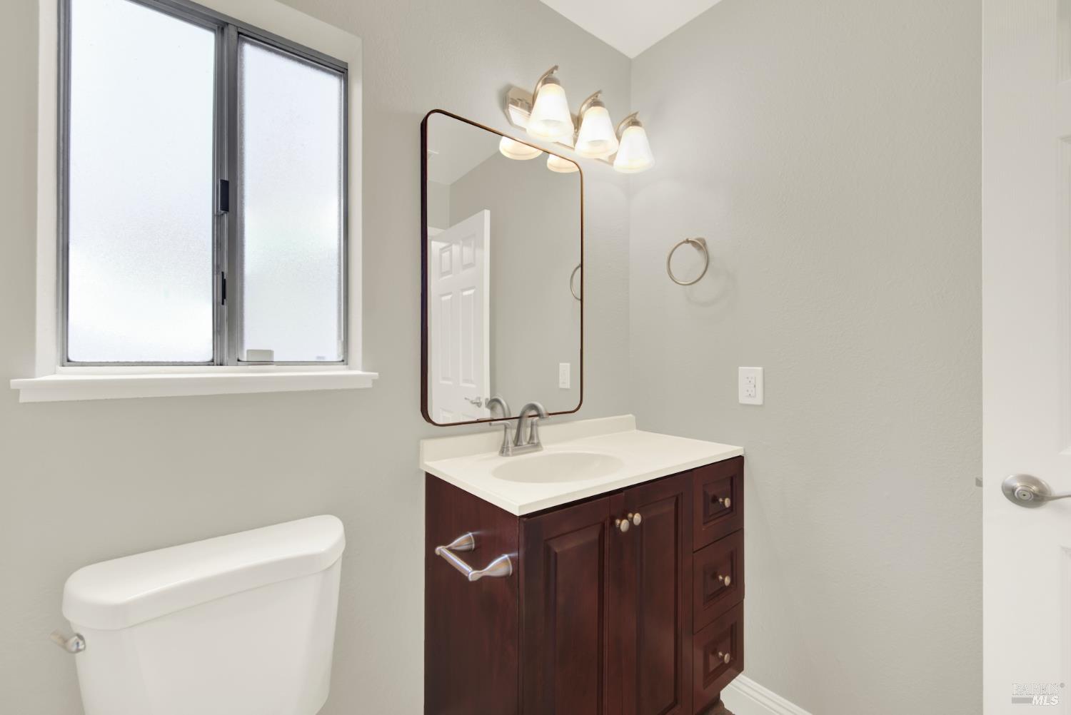 Detail Gallery Image 31 of 35 For 1402 Shasta St, Suisun City,  CA 94585 - 2 Beds | 2 Baths