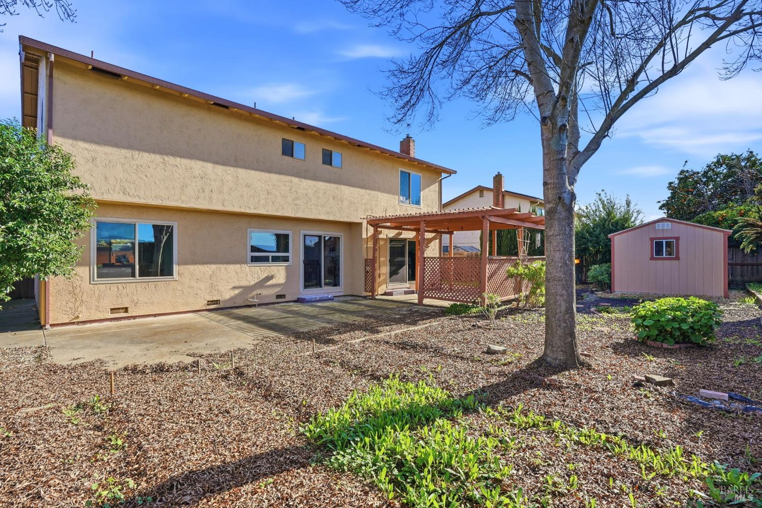 Detail Gallery Image 44 of 45 For 2100 Larchmont Cir, Fairfield,  CA 94534 - 5 Beds | 2/1 Baths