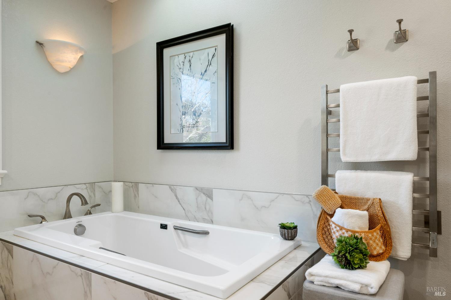 Detail Gallery Image 36 of 86 For 3182 Vichy Ave, Napa,  CA 94558 - 3 Beds | 2/1 Baths