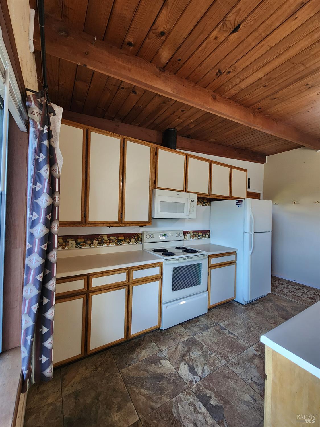 Detail Gallery Image 8 of 46 For 6966 Oak View Dr, Lucerne,  CA 95458 - 2 Beds | 2 Baths