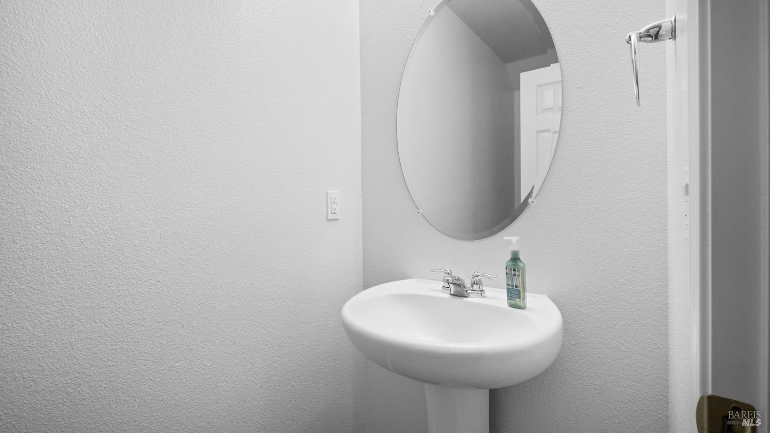 Detail Gallery Image 20 of 42 For 1464 Descanso Ln, Fairfield,  CA 94533 - 3 Beds | 2/1 Baths