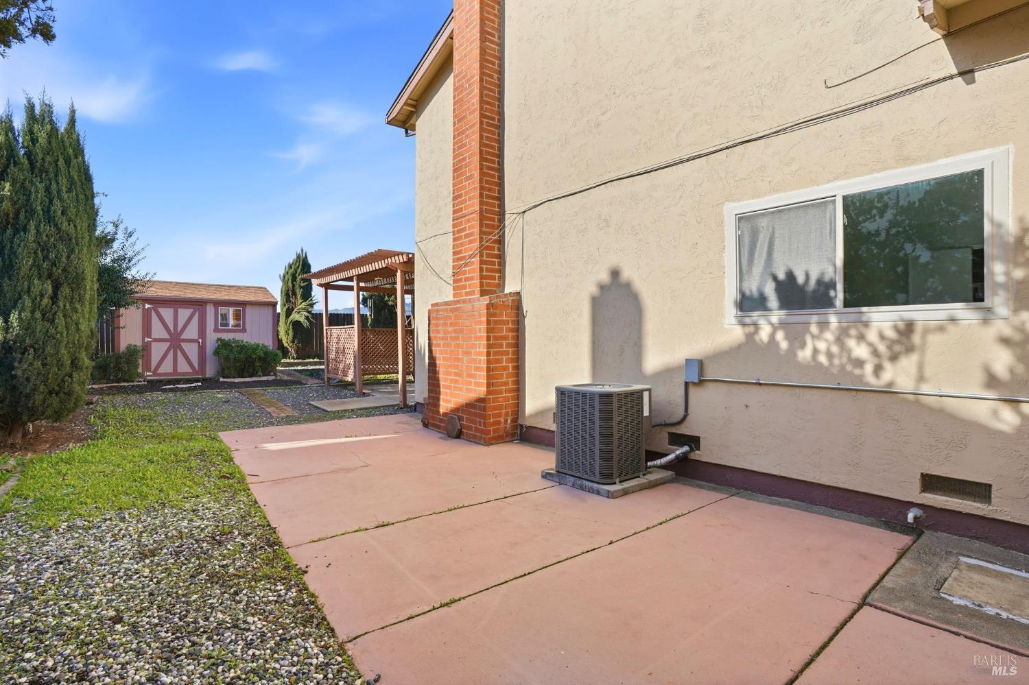 Detail Gallery Image 45 of 45 For 2100 Larchmont Cir, Fairfield,  CA 94534 - 5 Beds | 2/1 Baths