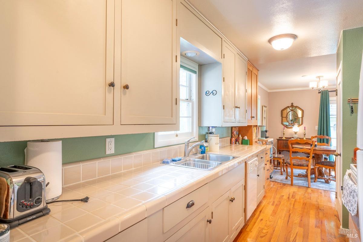 Detail Gallery Image 13 of 24 For 41600 Comptche-Ukiah Rd, Mendocino,  CA 95460 - 2 Beds | 1 Baths