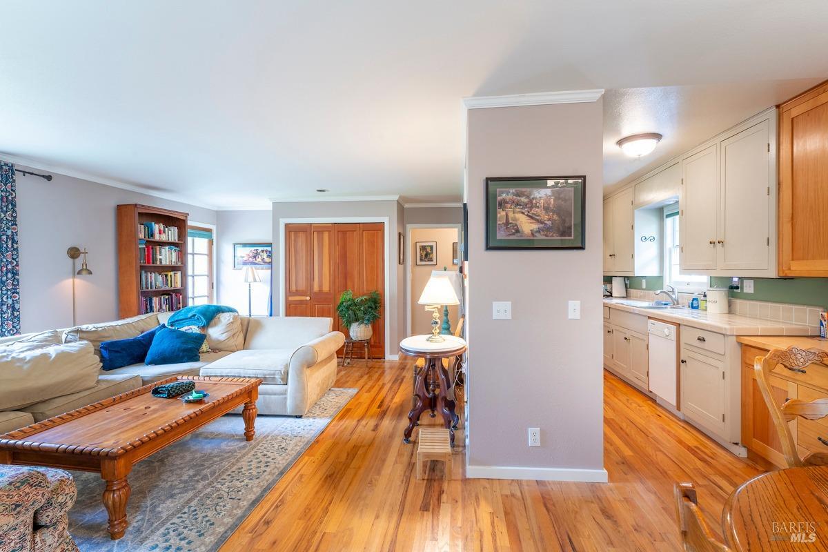 Detail Gallery Image 11 of 24 For 41600 Comptche-Ukiah Rd, Mendocino,  CA 95460 - 2 Beds | 1 Baths