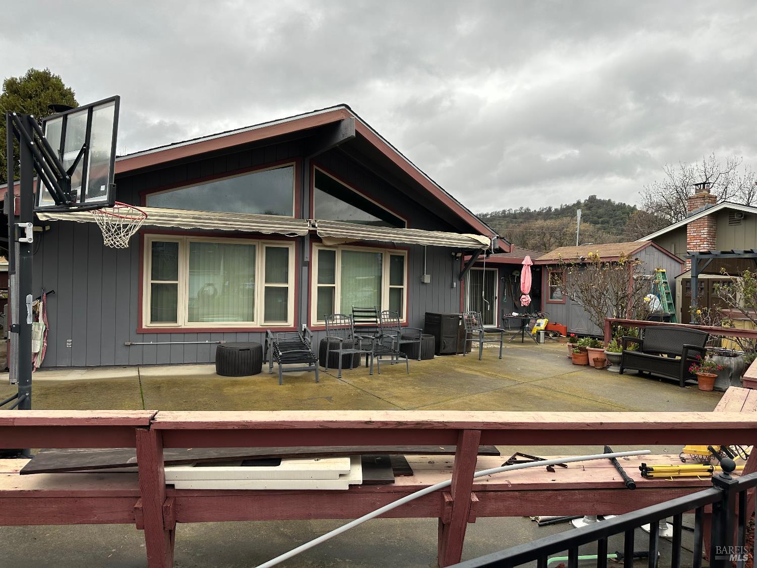 Detail Gallery Image 8 of 30 For 554 Keys Blvd, Clearlake Oaks,  CA 95423 - 3 Beds | 2 Baths