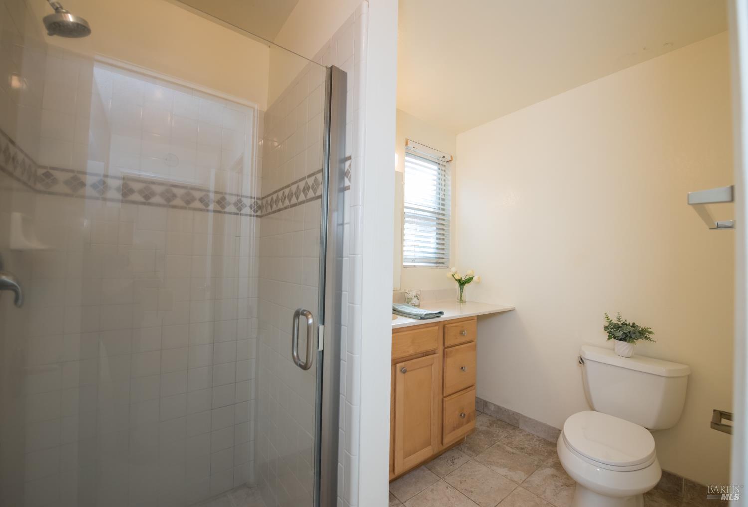 Detail Gallery Image 19 of 37 For 908 Shady Oak Dr, Santa Rosa,  CA 95404 - 3 Beds | 2 Baths