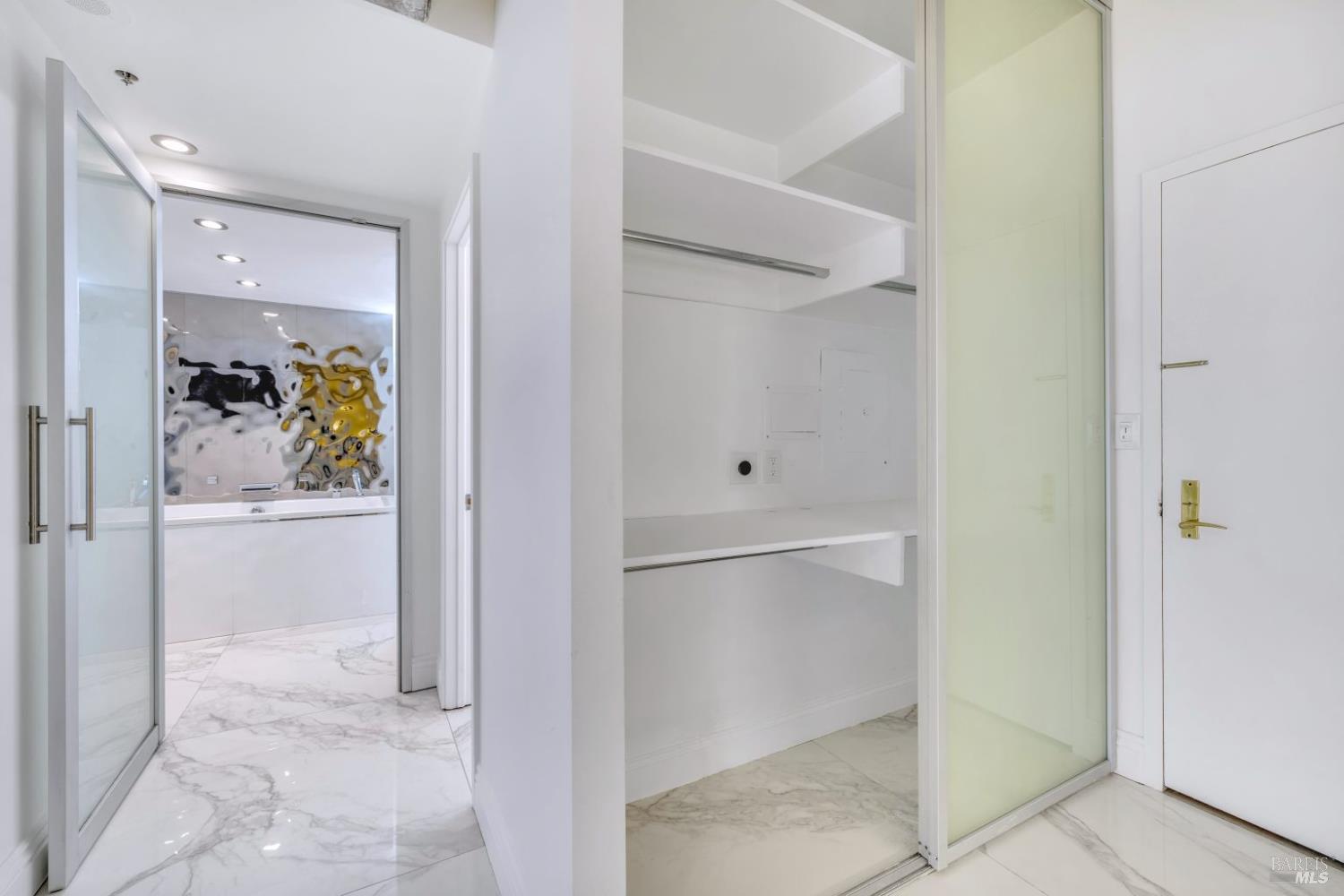 Detail Gallery Image 13 of 31 For 6363 Christie Ave #2513,  Emeryville,  CA 94608 - 1 Beds | 1 Baths