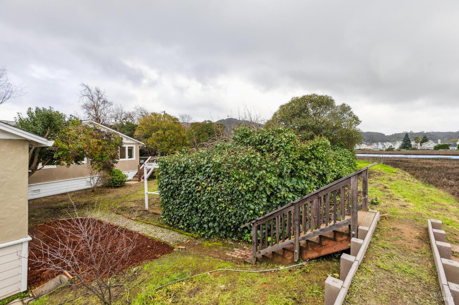 Detail Gallery Image 12 of 16 For 101 Vendola Dr, San Rafael,  CA 94903 - 3 Beds | 2 Baths