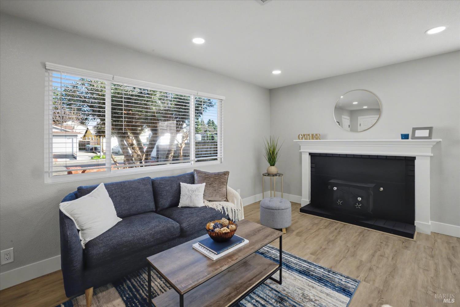 Detail Gallery Image 11 of 54 For 2351 Twain Ct, Fairfield,  CA 94533 - 3 Beds | 2 Baths